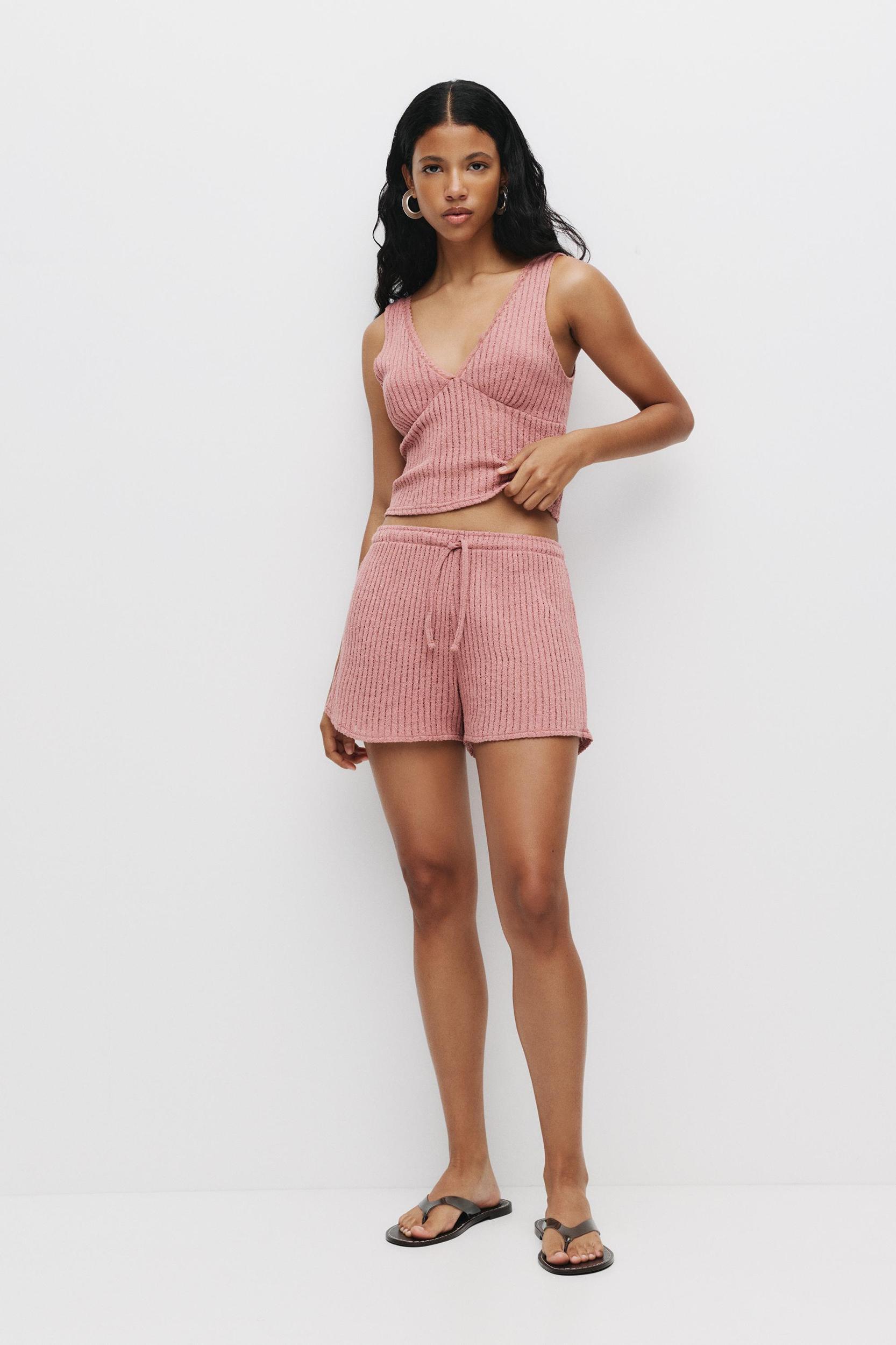 Open-knit shorts Product Image