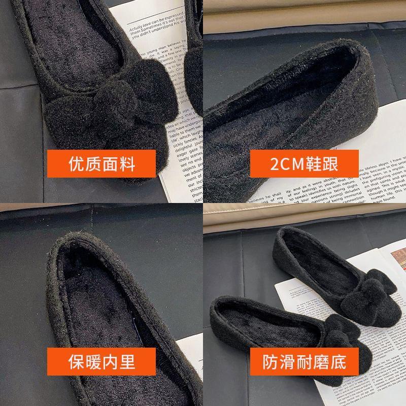 Bow Fleece Flats Product Image