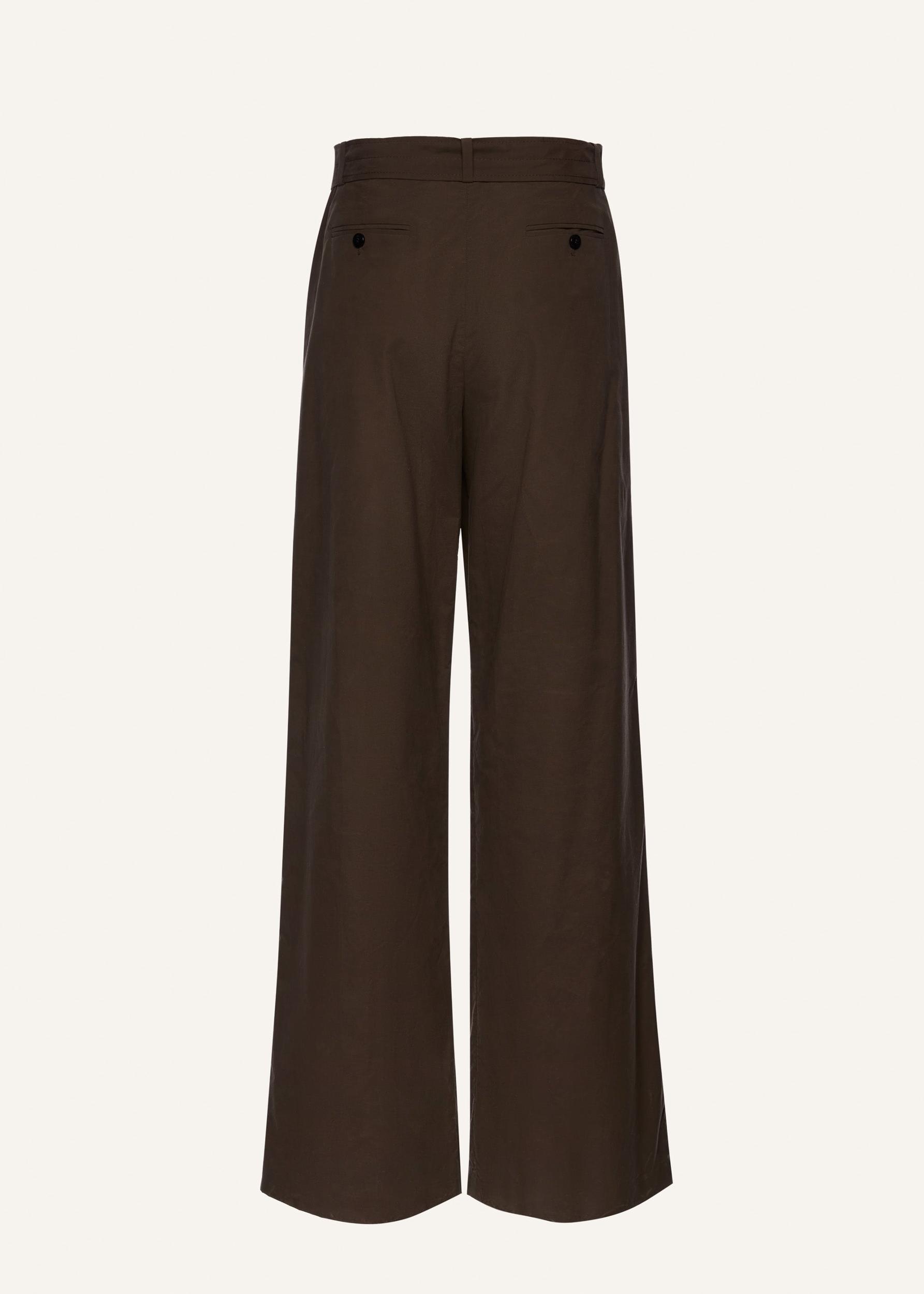 Belted relaxed cotton trousers in brown Product Image