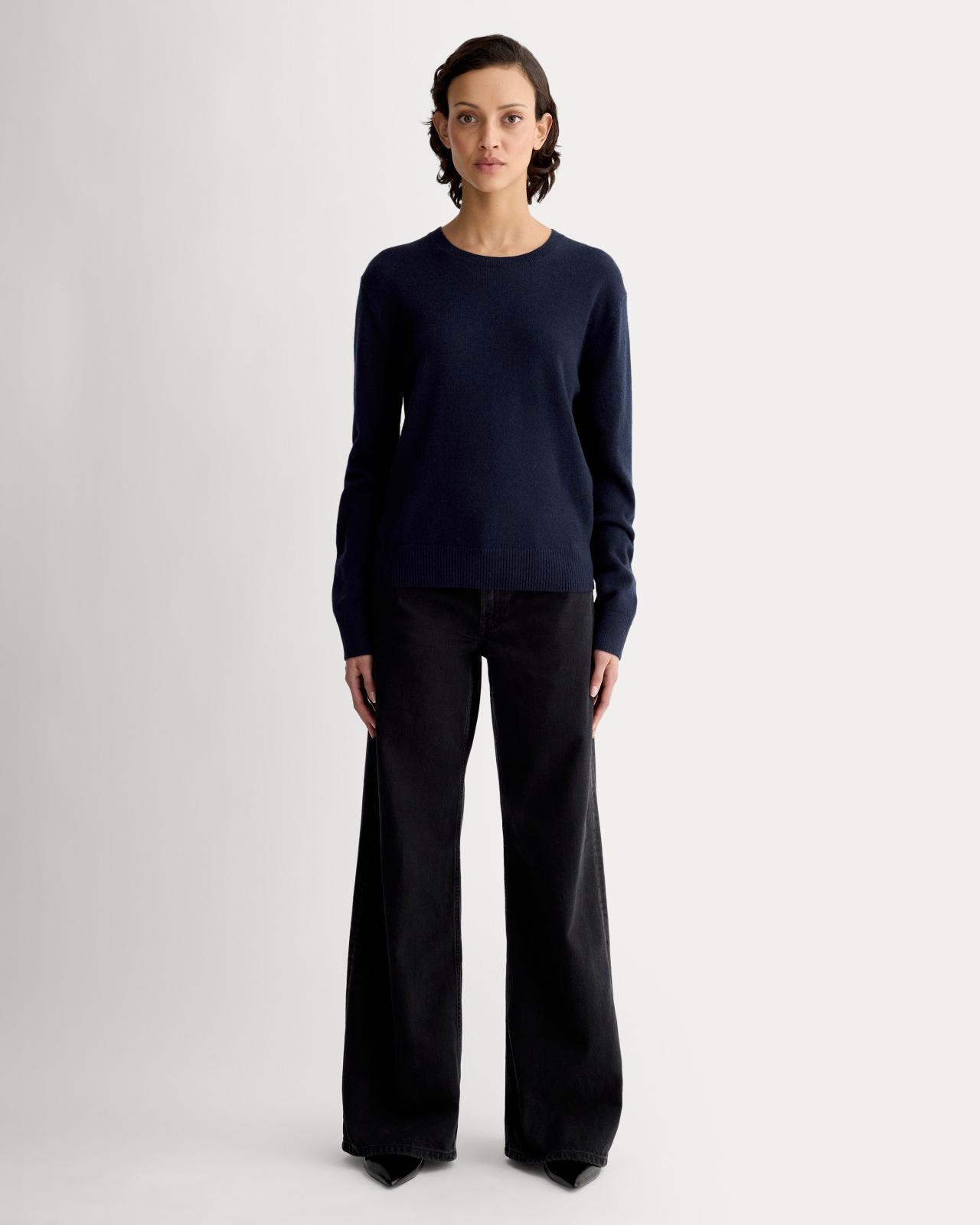 Womens Classic Crew in Cashmere Sweater by Everlane Product Image