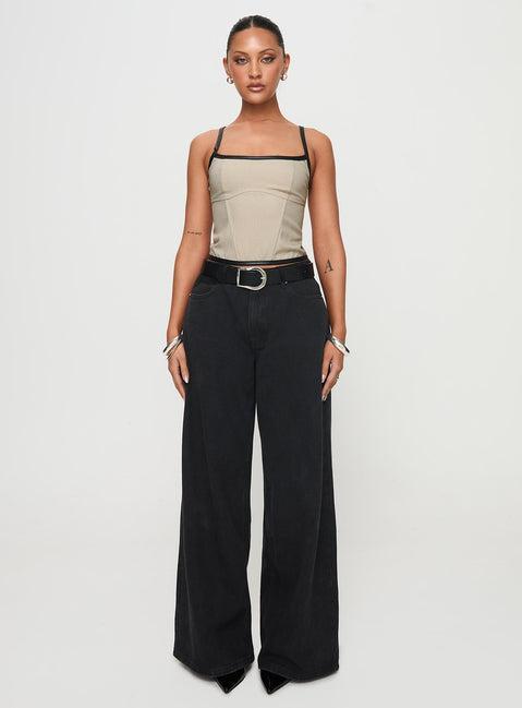 Thalorien Top Beige Product Image