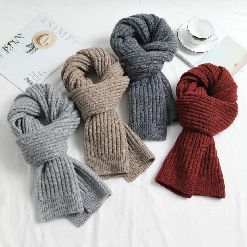 Plain Ribbed Scarf Product Image