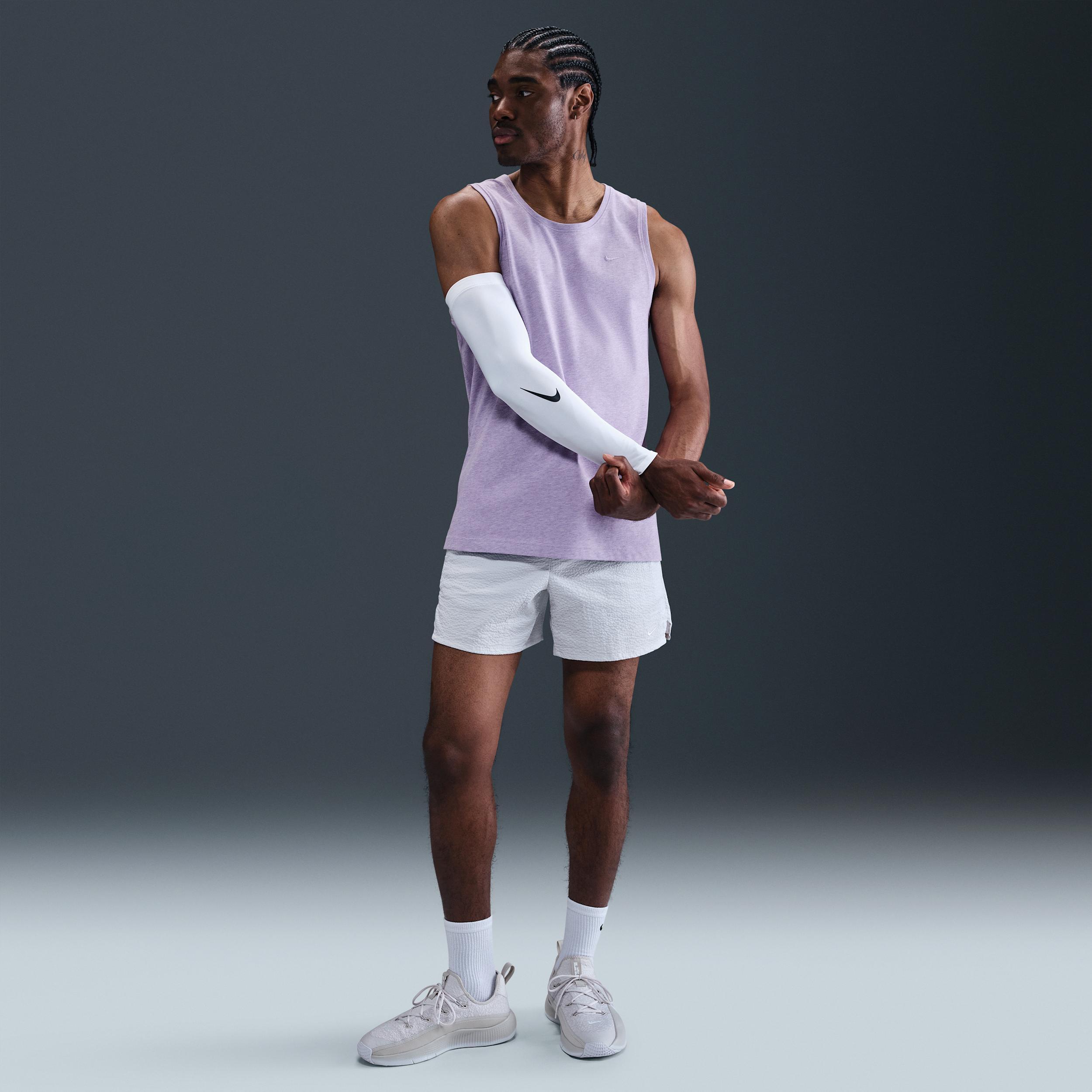 Nike Men's Primary Dri-FIT Versatile Tank Top Product Image