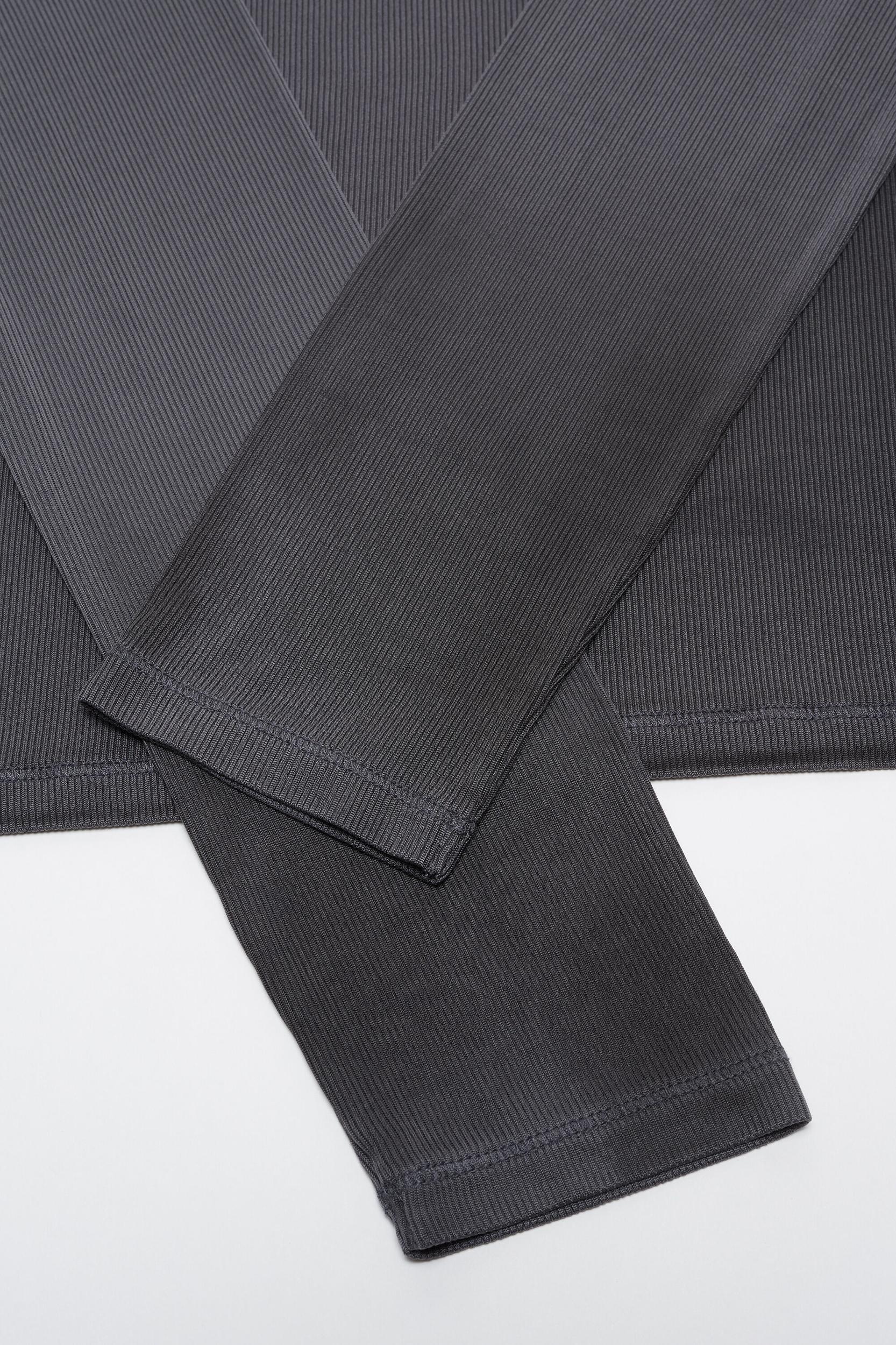 Long sleeve t-shirt Product Image