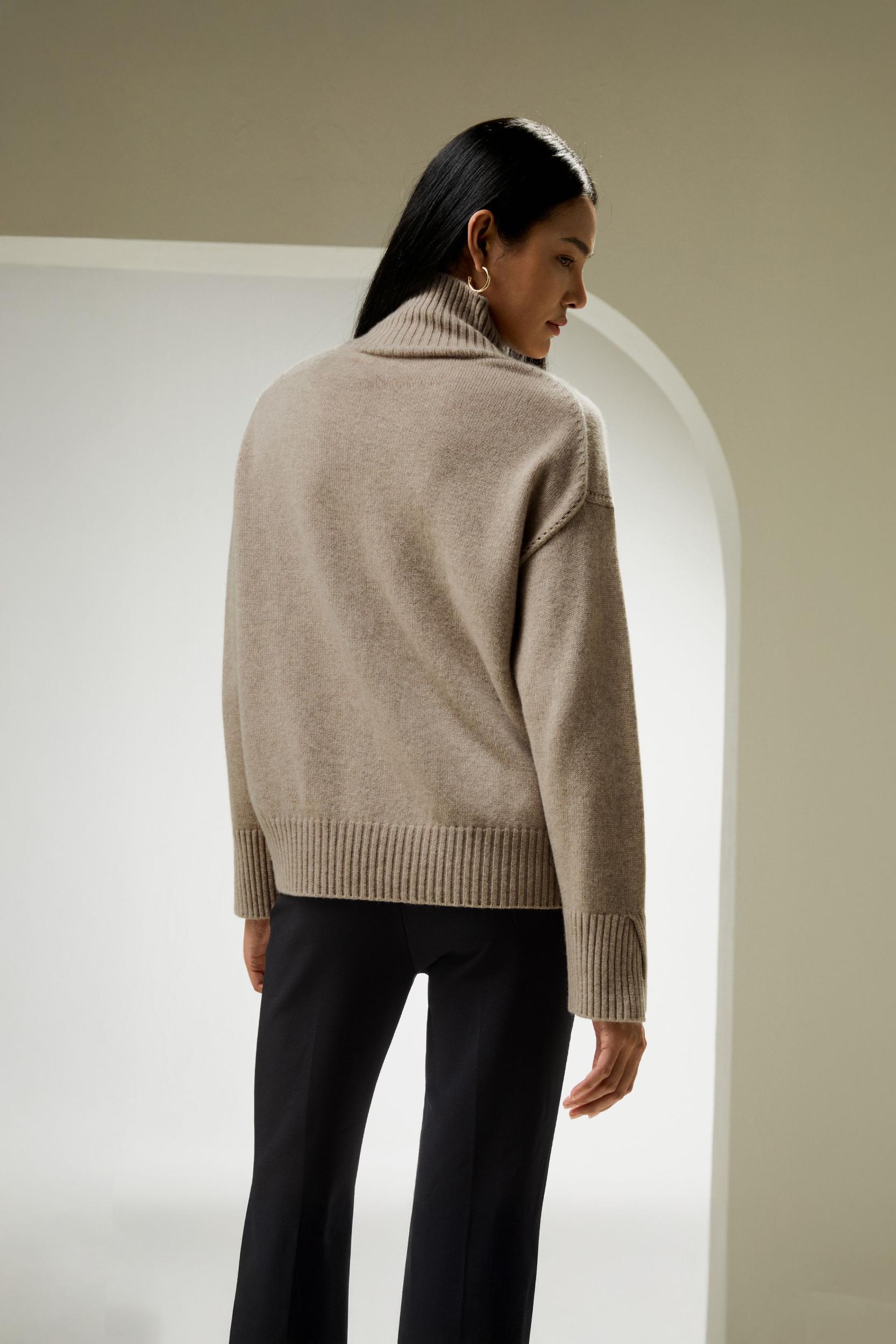 Turtleneck Relaxed-Fit Cashmere Sweater Product Image
