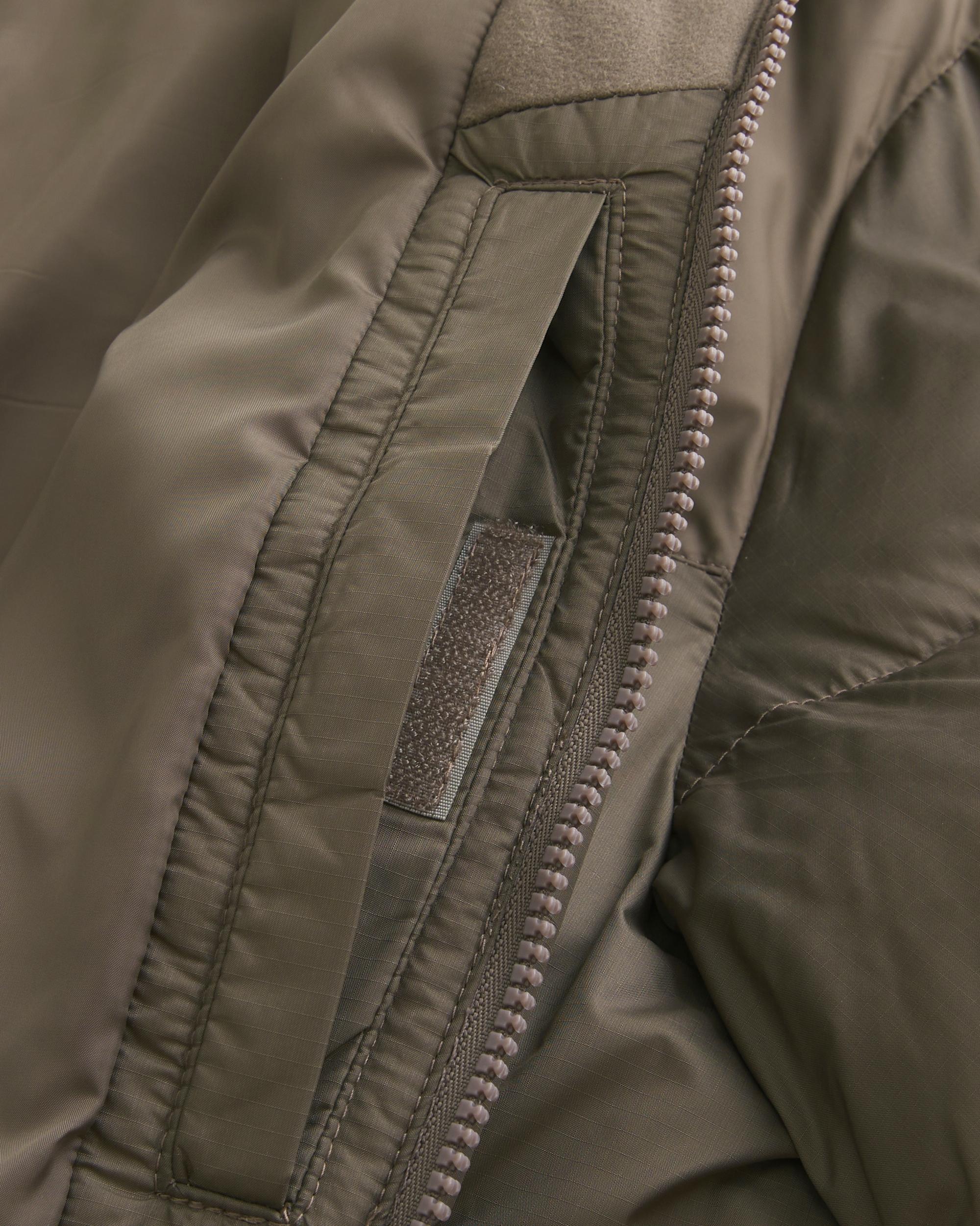 Boxy Mock-Neck Puffer Jacket Product Image