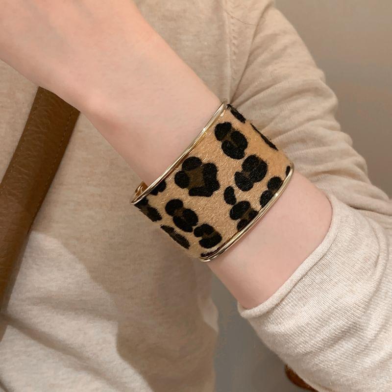 Leopard Print Flocking Alloy Open Bangle (Various Designs) Product Image