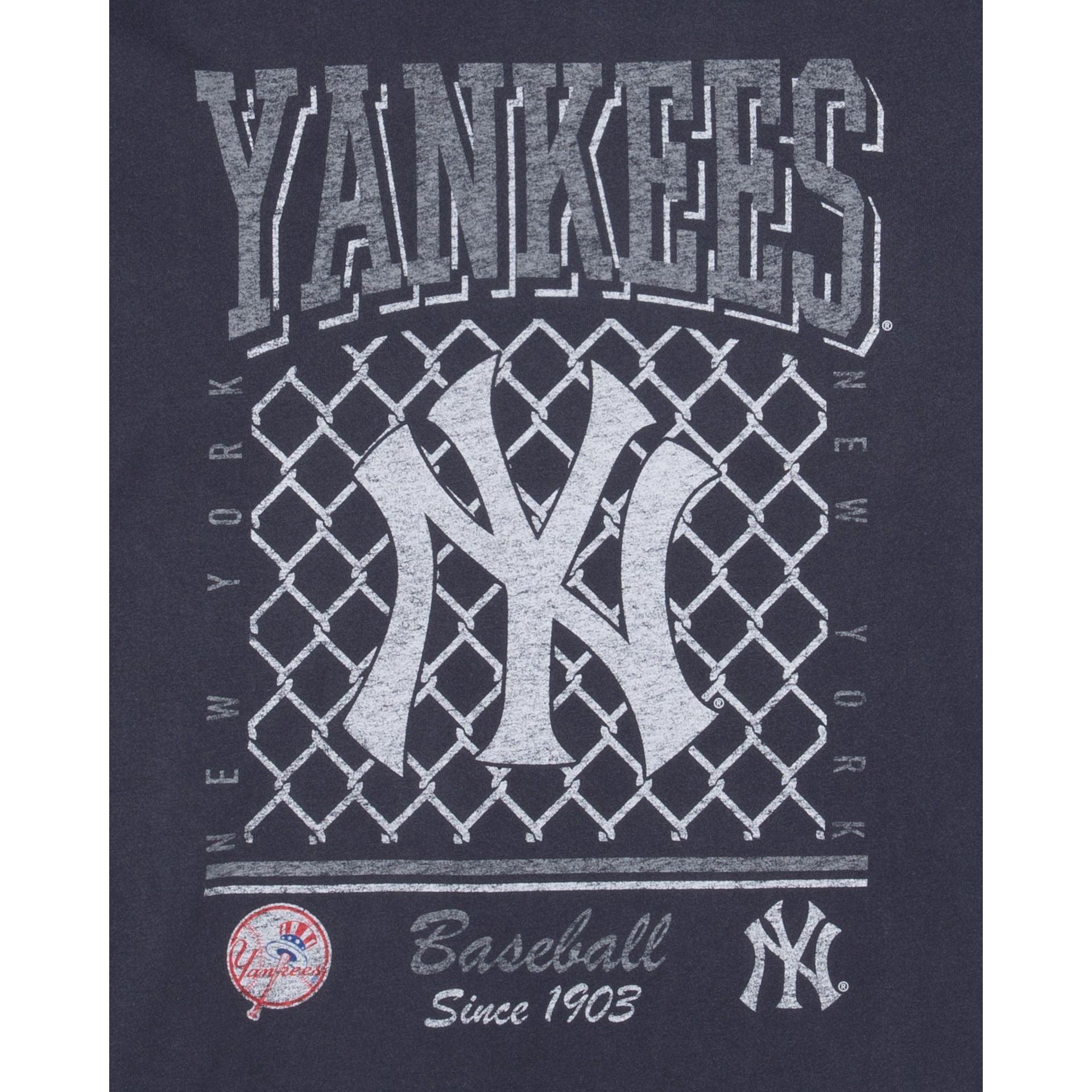 New York Yankees Old School Sport Long Sleeve T-Shirt Male Product Image
