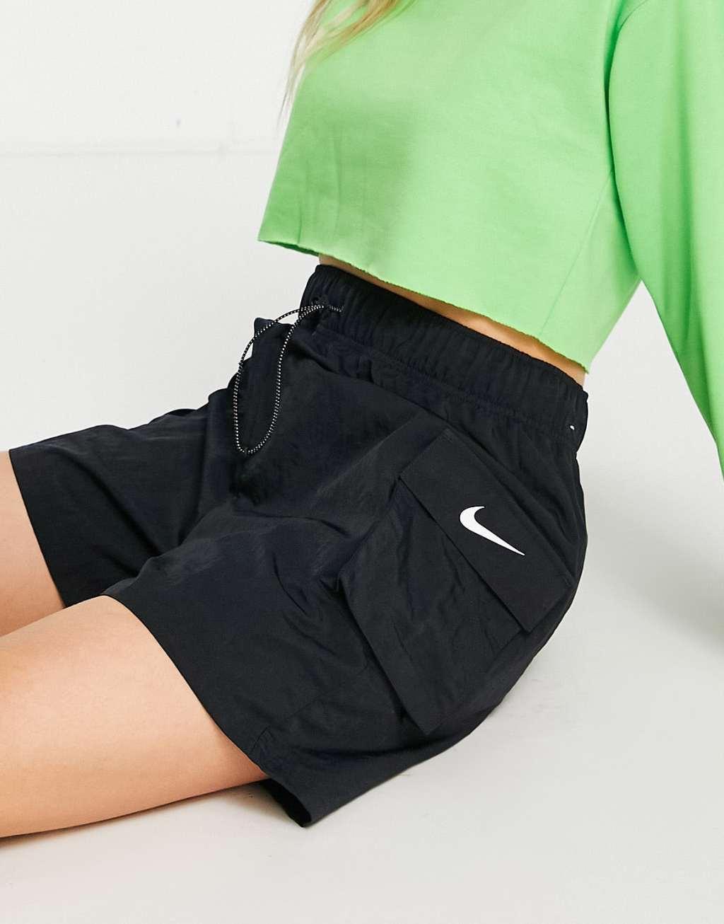 Nike Essential woven shorts in black Product Image