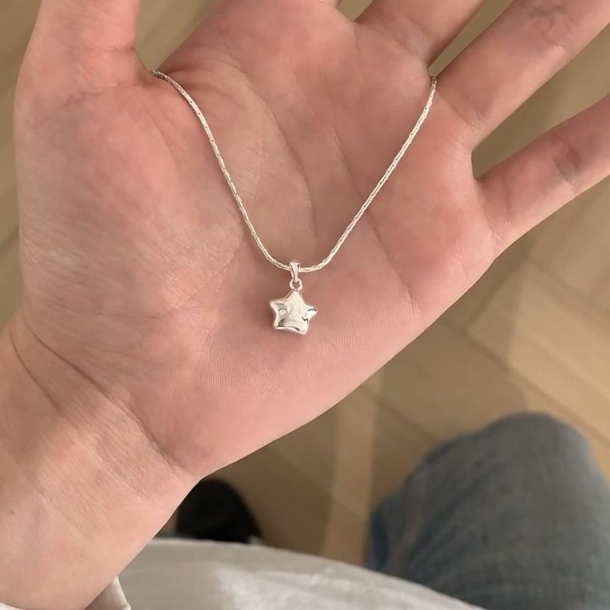 Star Pendant Necklace Product Image