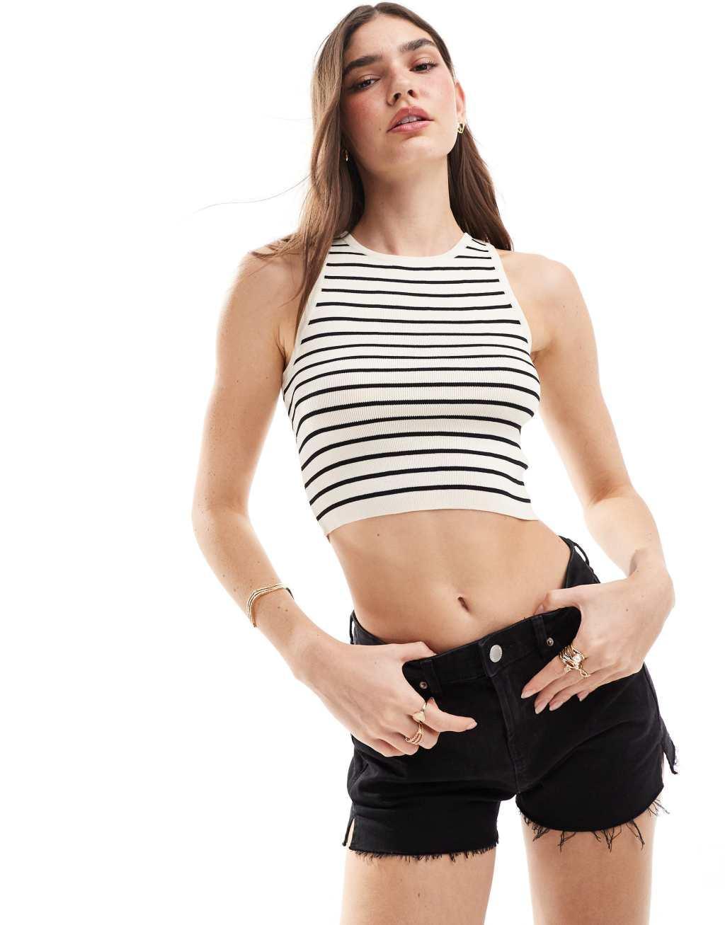 Vero Moda sleevess striped tank top in mono Product Image