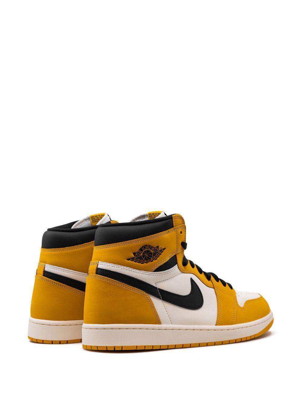 Air Jordan 1 Retro High OG "Yellow Ochre" sneakers Product Image