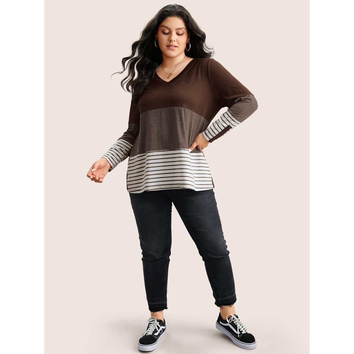Plus Size Colorblock Contrast Striped V Neck T-shirt DarkGreen Women Casual Contrast Striped V-neck Everyday T-shirts BloomChic 14-16/1X Product Image