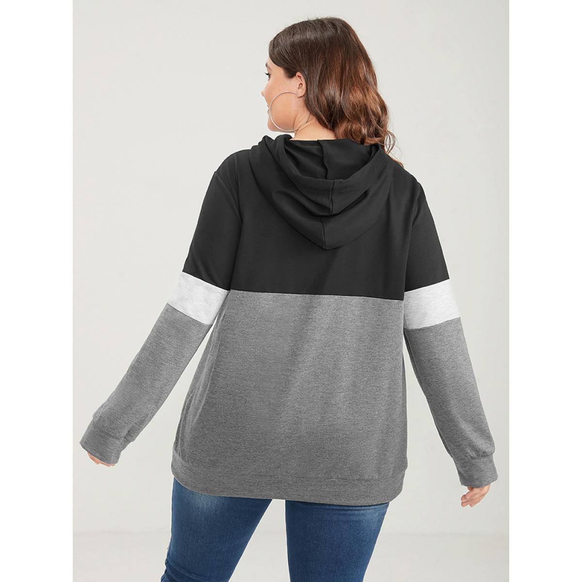 Plus Size Colorblock Contrast Hooded Pocket Drawstring Sweatshirt Women Black Casual Pocket Hooded Dailywear Sweatshirts BloomChic 28/5X Product Image
