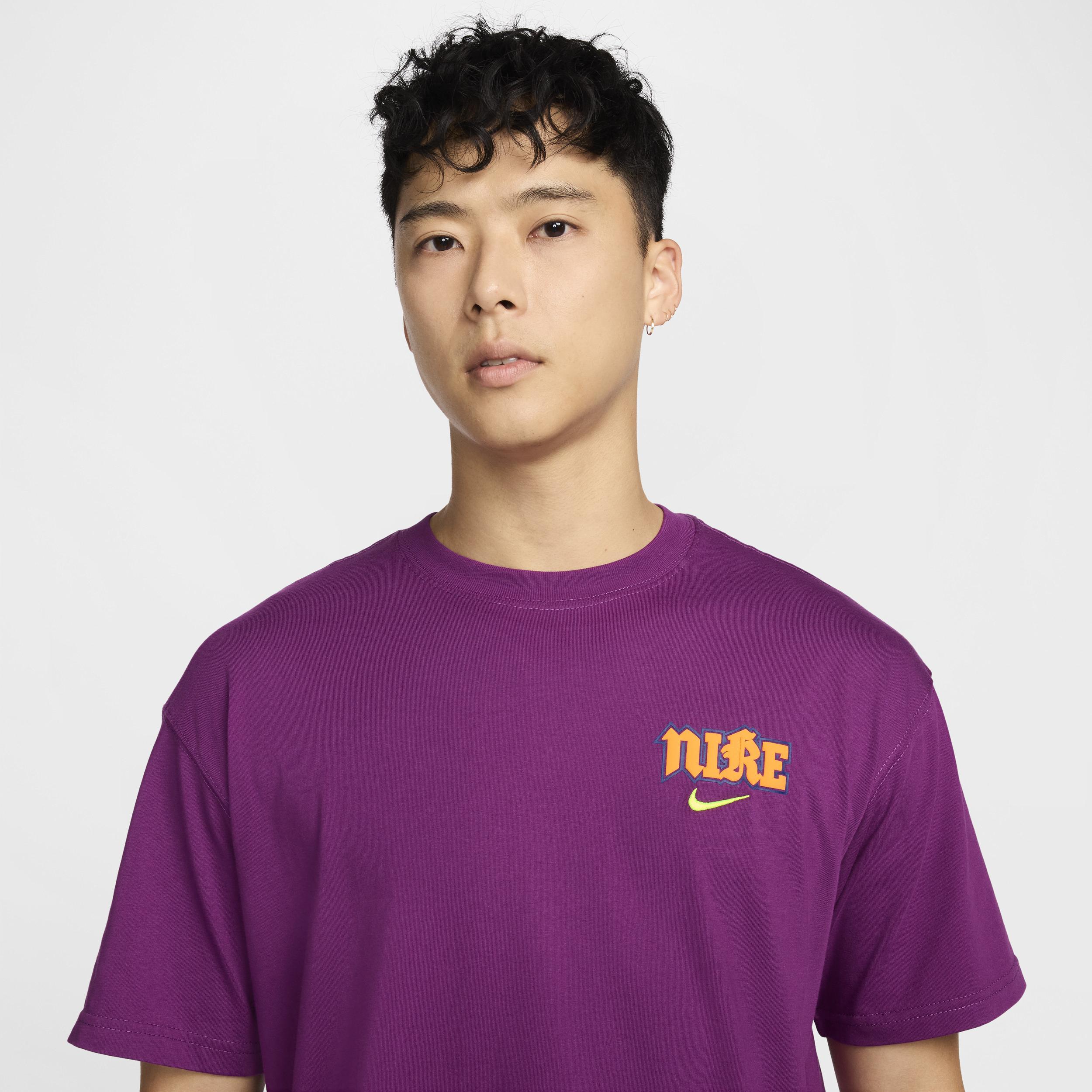 Nike Sportswear Men's Max90 T-Shirt Product Image