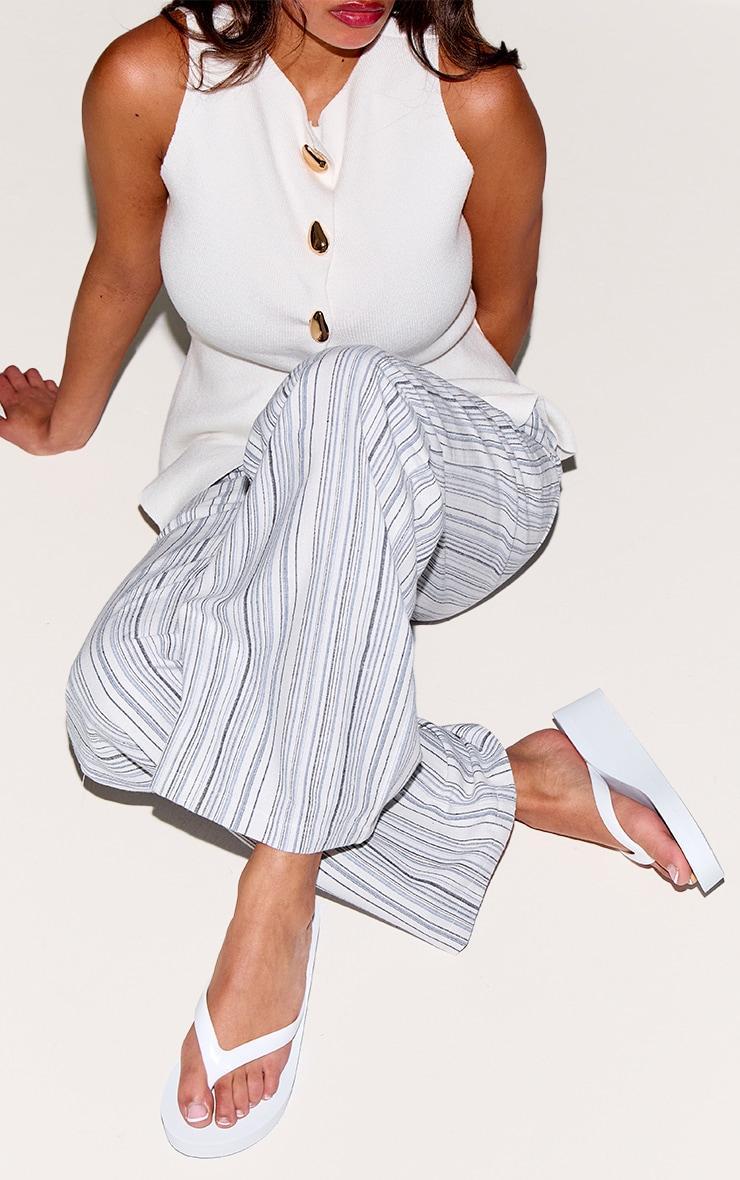 White Round Toe Simple Platform Flip Flops Product Image