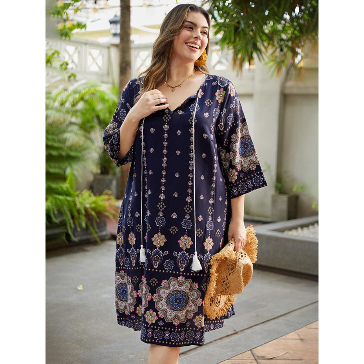 Plus Size Bandana Print Ties Pocket Tassels Detail Dress Scarlet Women Vacation Tassels V-neck Elbow-length sleeve Curvy Midi Dress BloomChic 28/5X Product Image