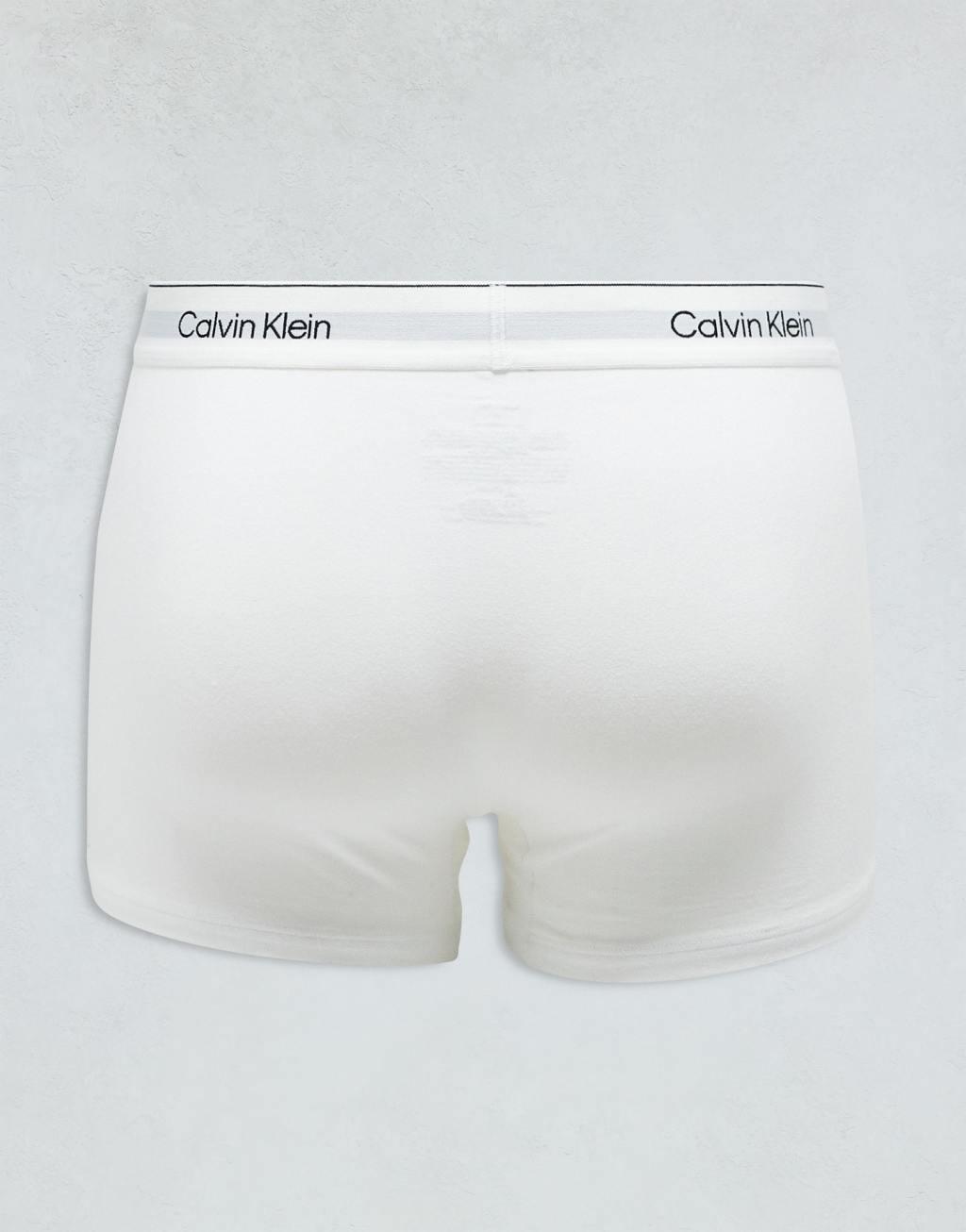 Calvin Klein Modern Cotton 3 pack trunk in black/gray/white Product Image