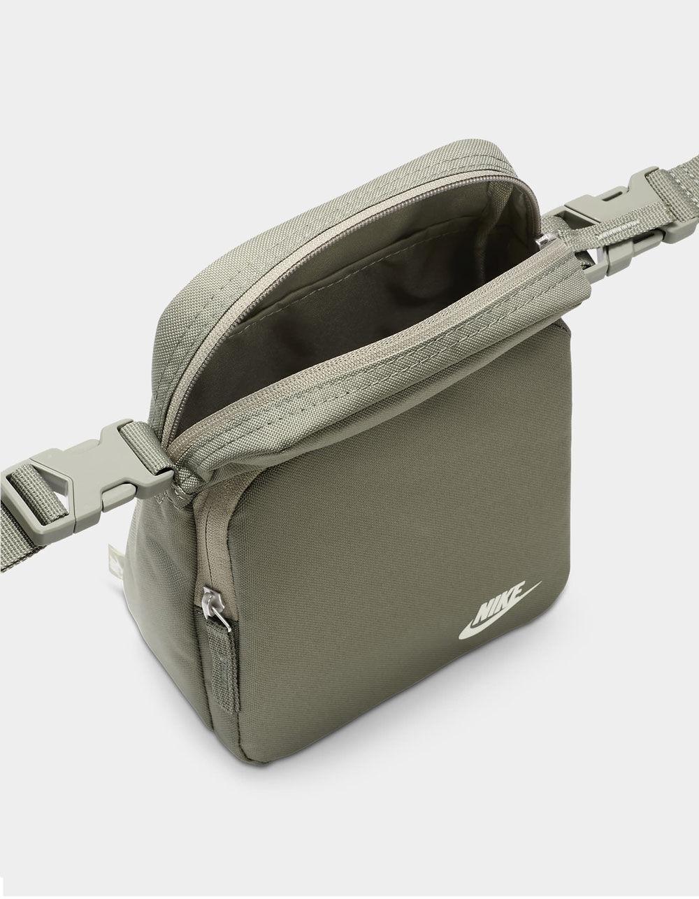 NIKE Heritage Crossbody Bag Product Image