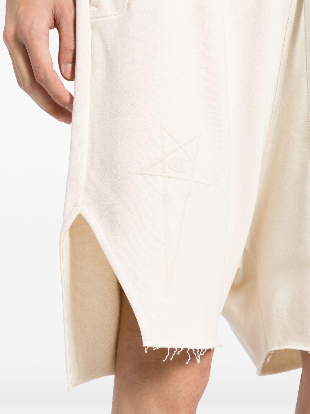 embroidered logo short Product Image