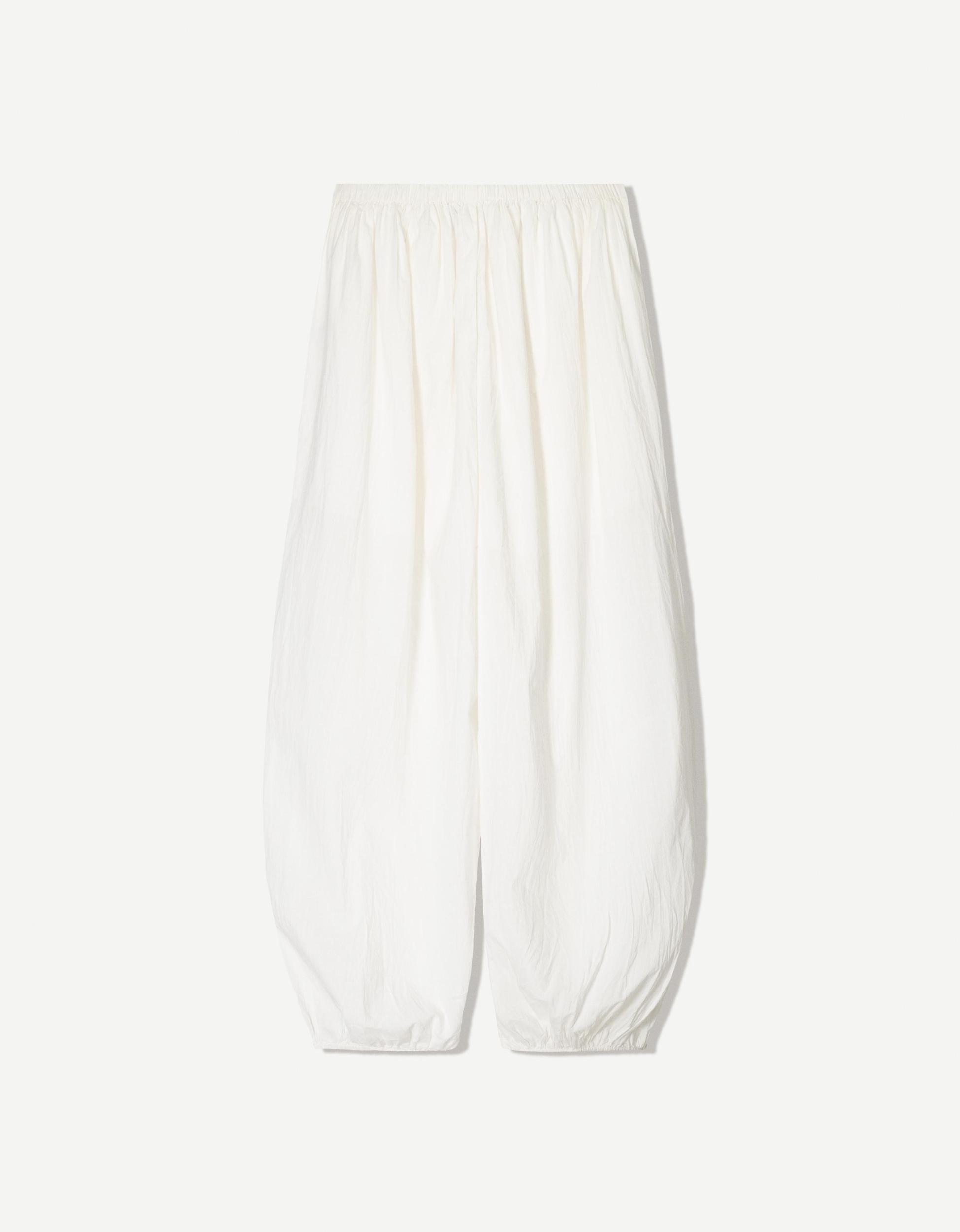 Baggy pants with an elastic waistband Product Image