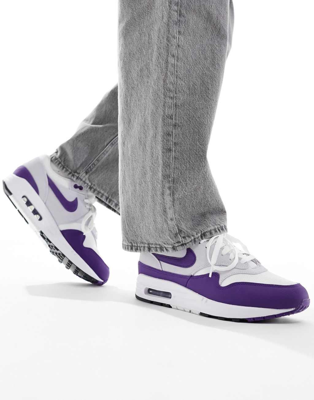 Nike Air Max 1 SE sneakers in white, gray and purple Product Image