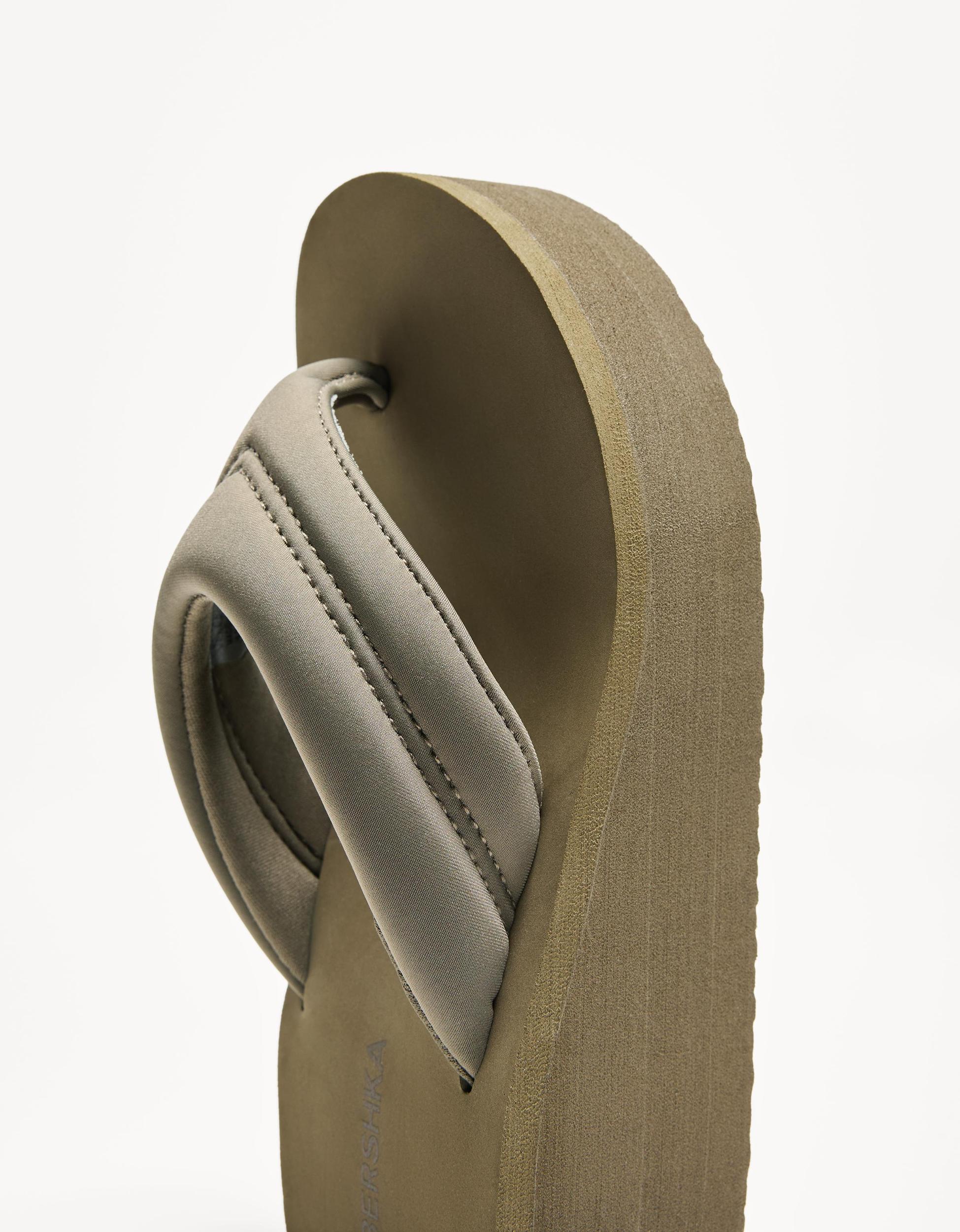 Quilted platform sandals Product Image