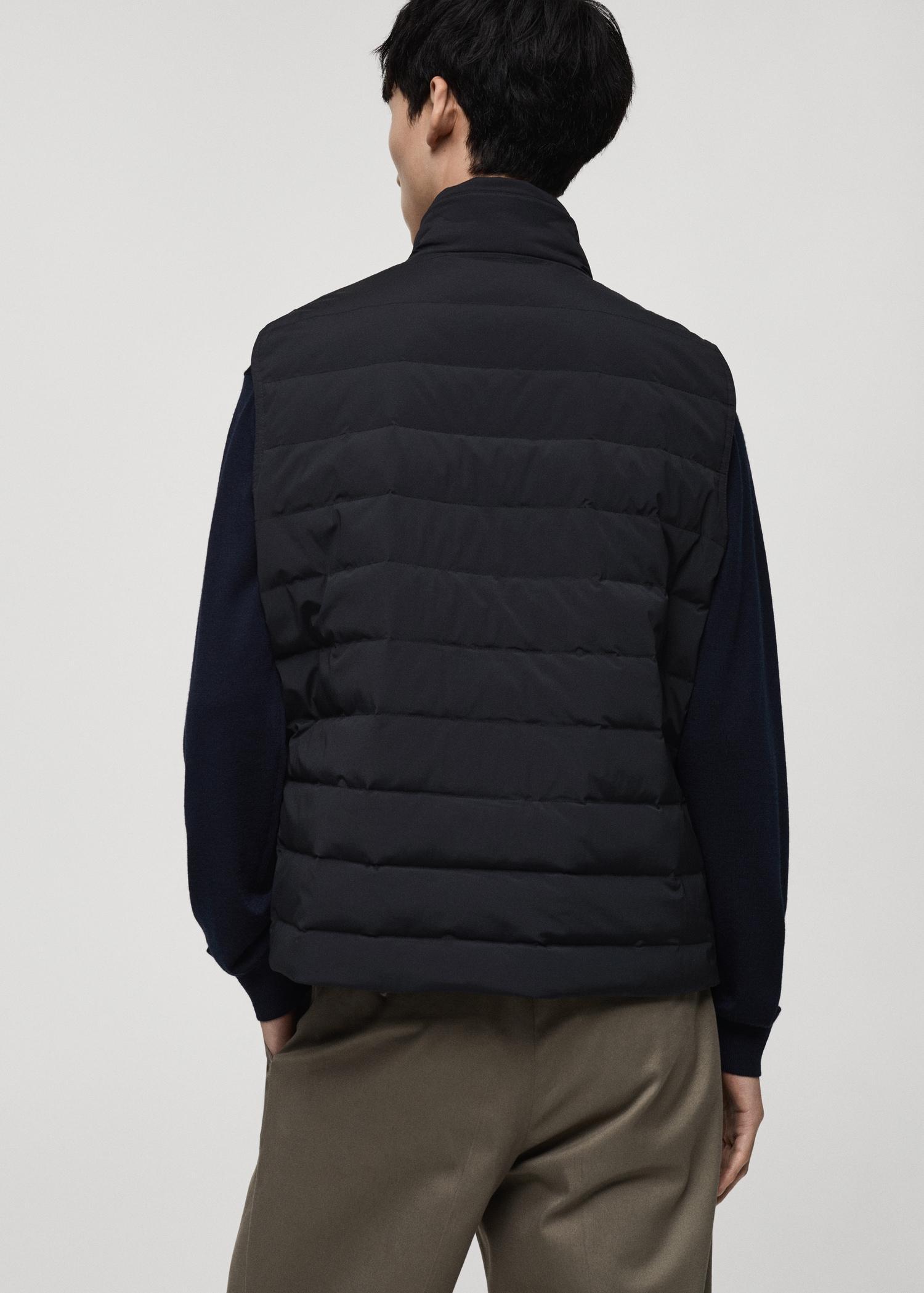 Quilted vest with down and feather filling - Men | MANGO USA Product Image