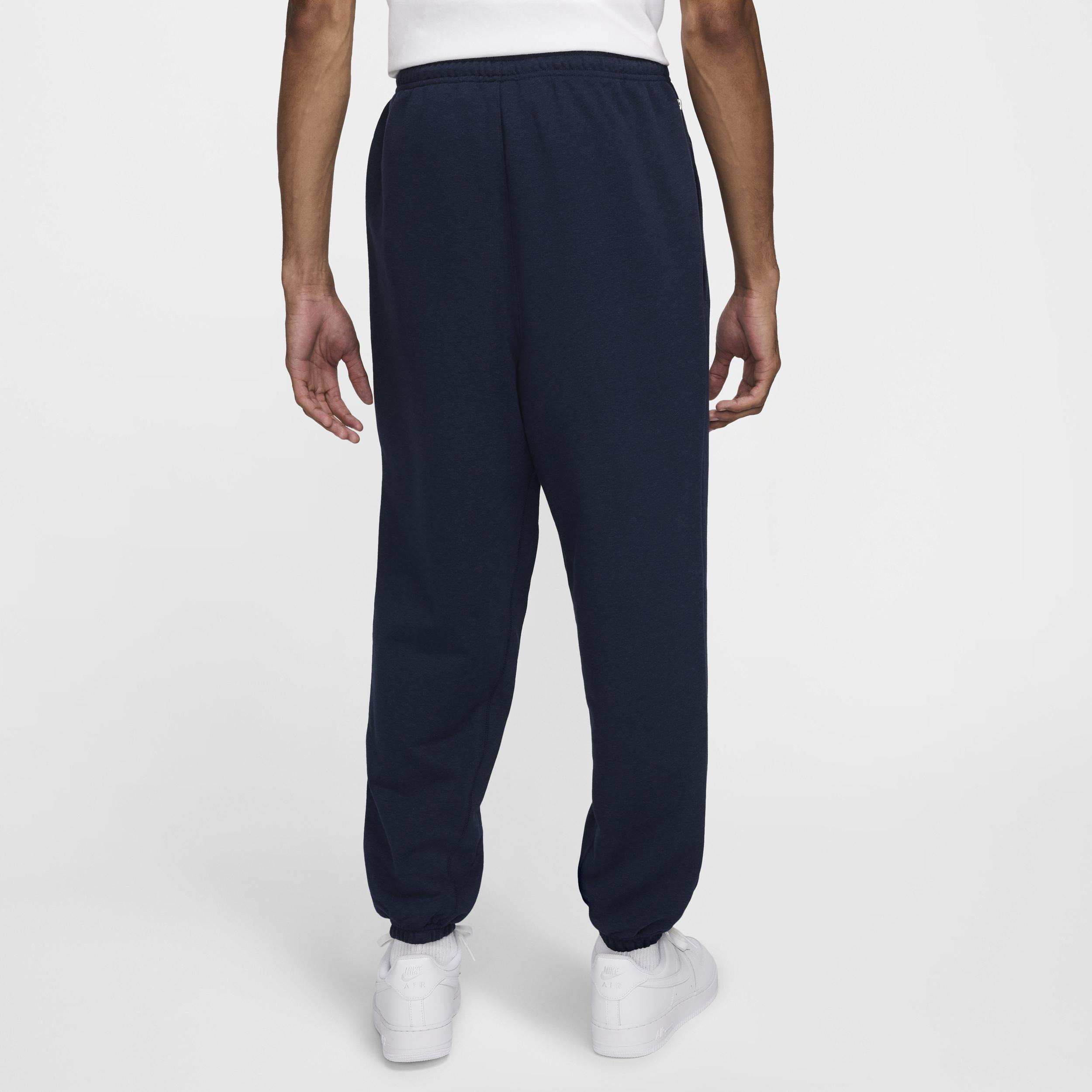 Nike Men's Standard Issue Dri-FIT Basketball Pants Product Image