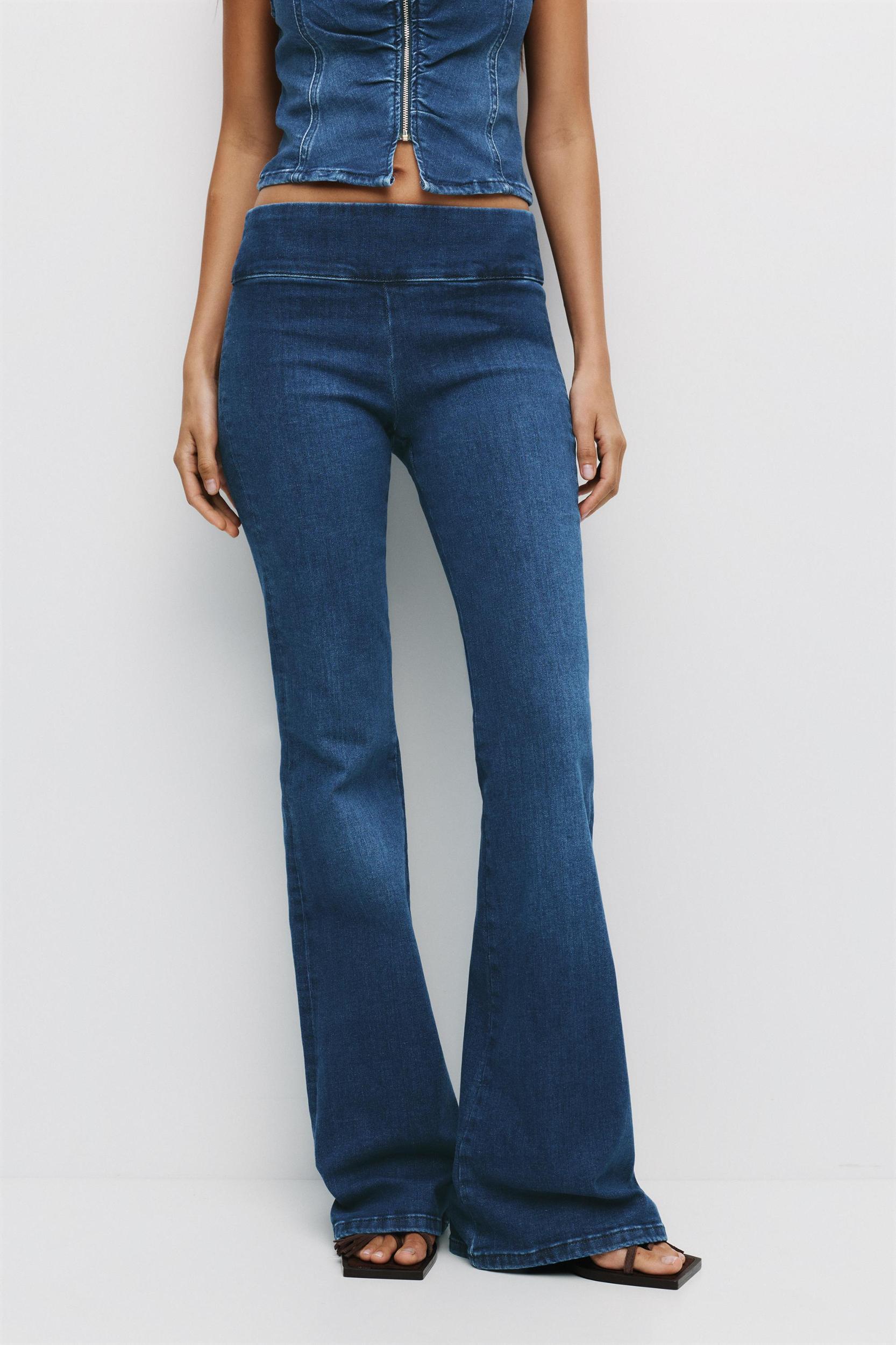 Low-rise bell bottom jeans Product Image