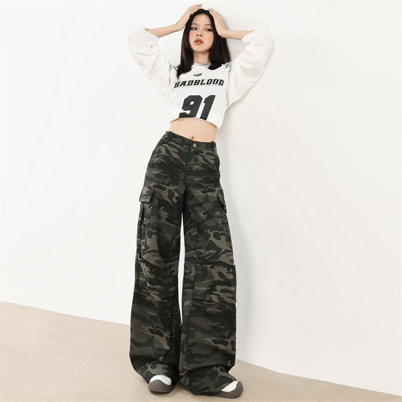 Mid Rise Camouflage Wide Leg Cargo Jeans (Various Designs) Product Image