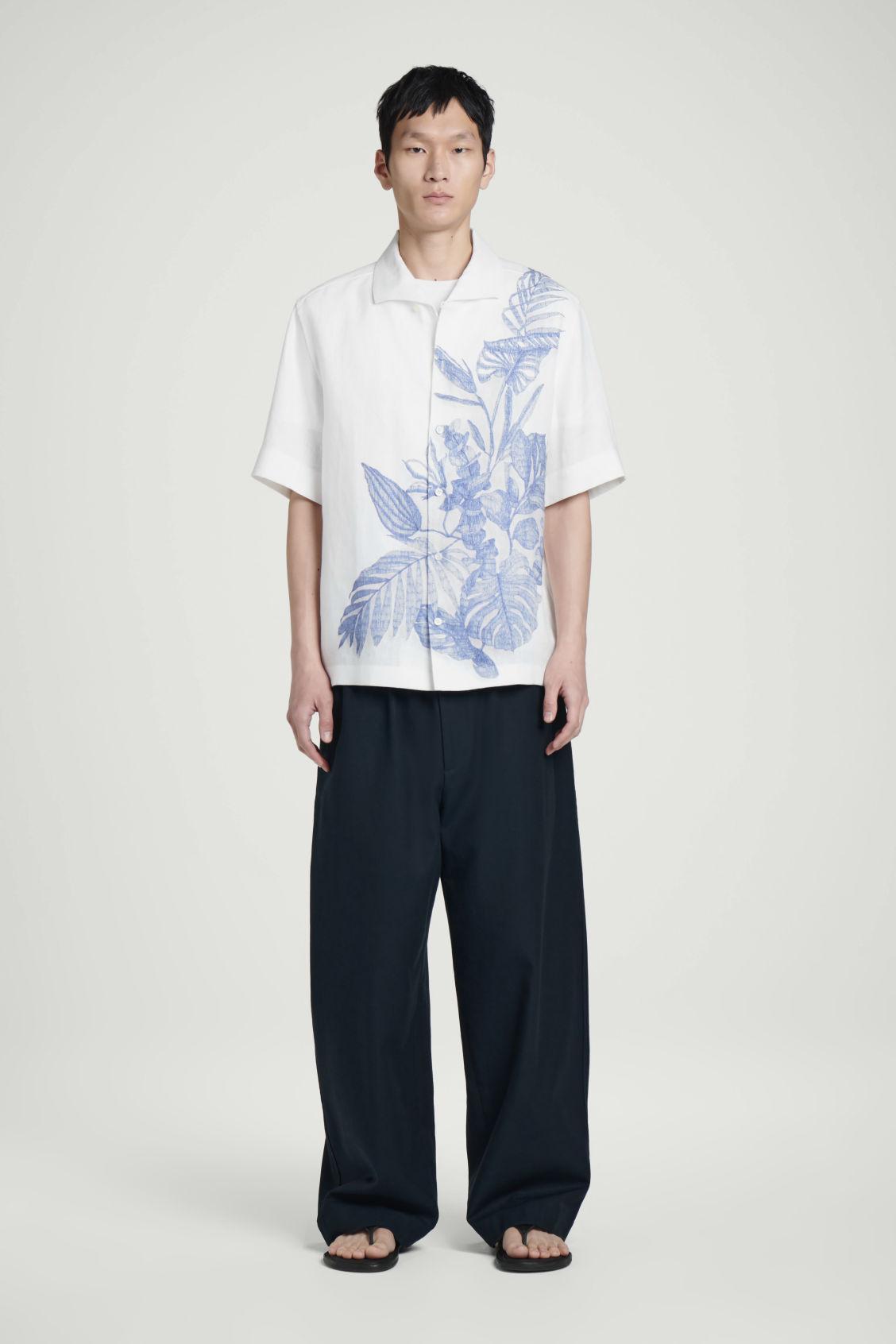 LINEN SHORT-SLEEVED SHIRT Product Image