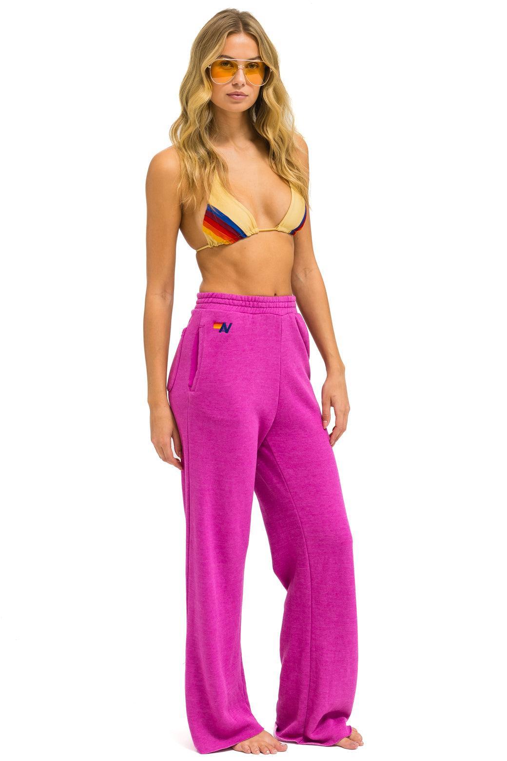 WIDE LEG POCKET SWEATPANTS - MAGENTA Female Product Image