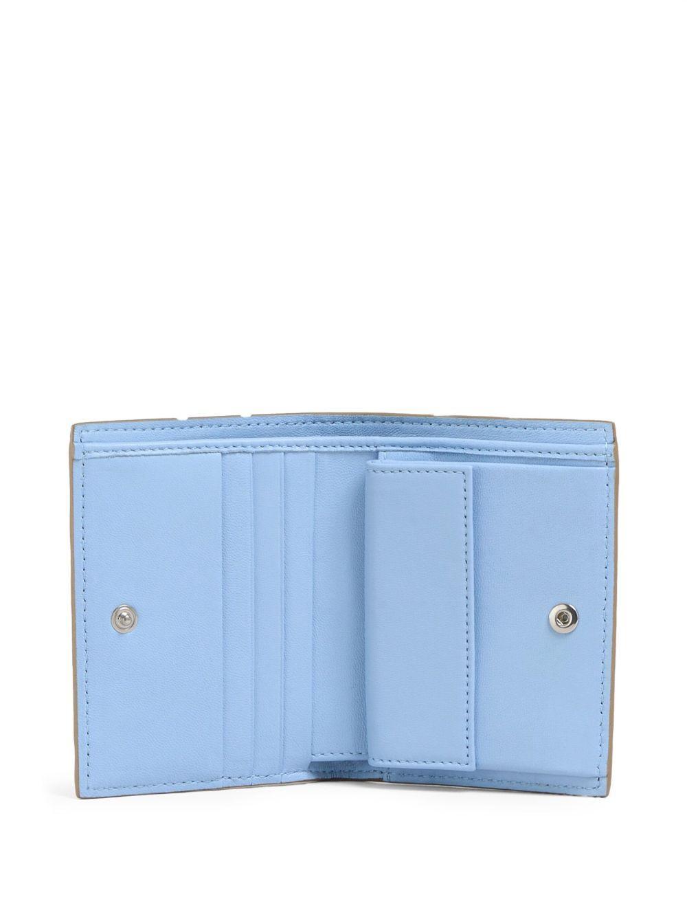 bi-fold leather wallet Product Image