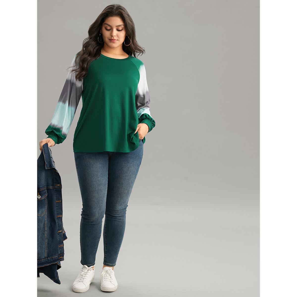 Plus Size Tie Dye Contrast Round Neck Raglan Sleeve T-shirt DarkGreen Women Casual Contrast Tie Dye Round Neck Dailywear T-shirts BloomChic 18-20/2X Product Image
