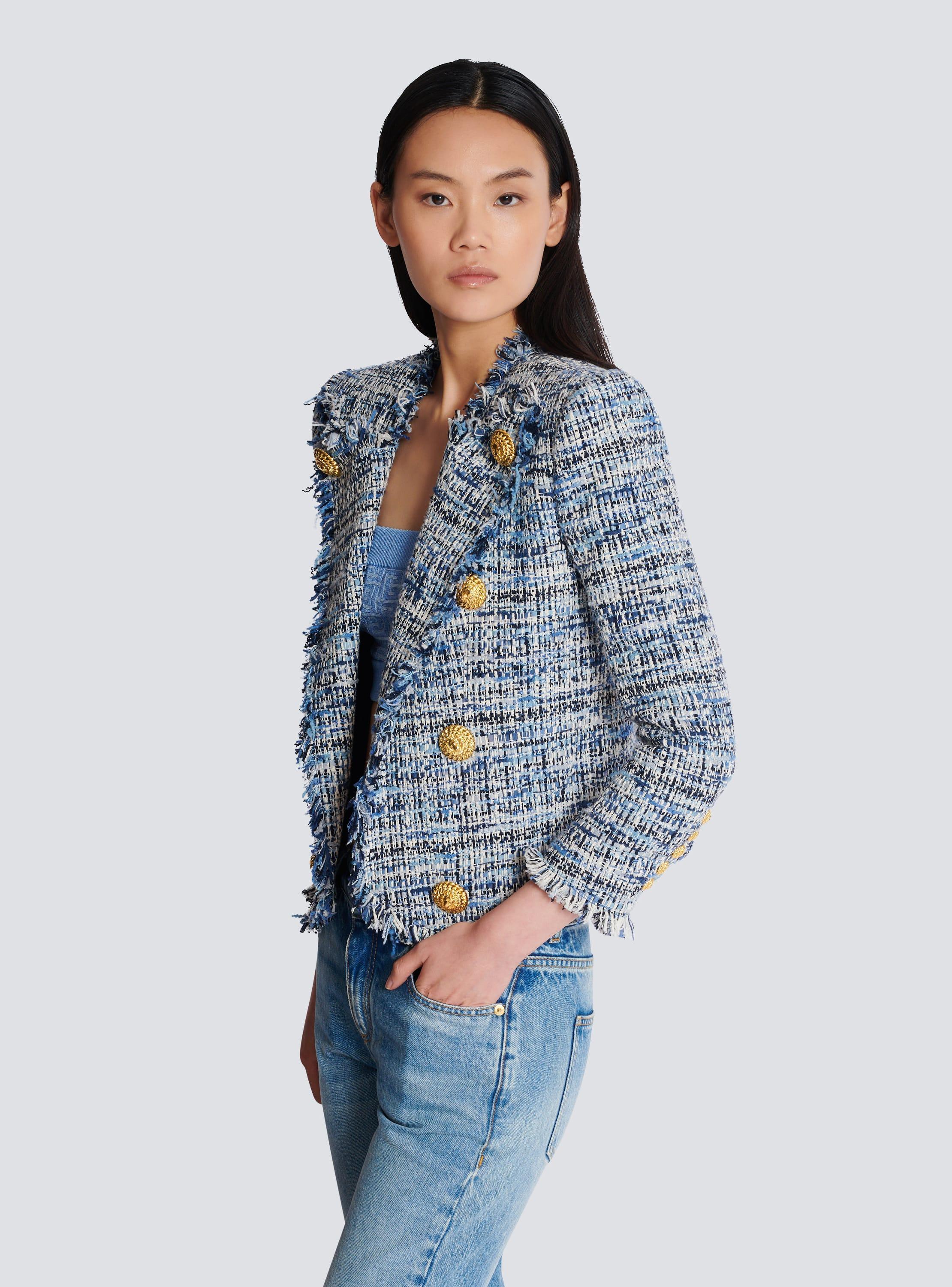 Cropped tweed edge-to-edge jacket with 8 buttons Product Image