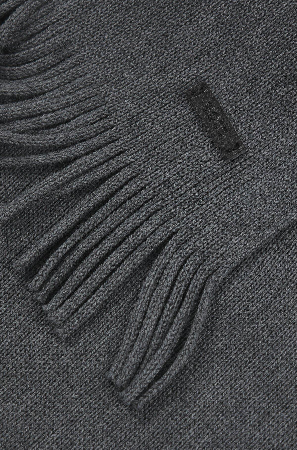 Raschel-knit scarf in virgin wool Product Image