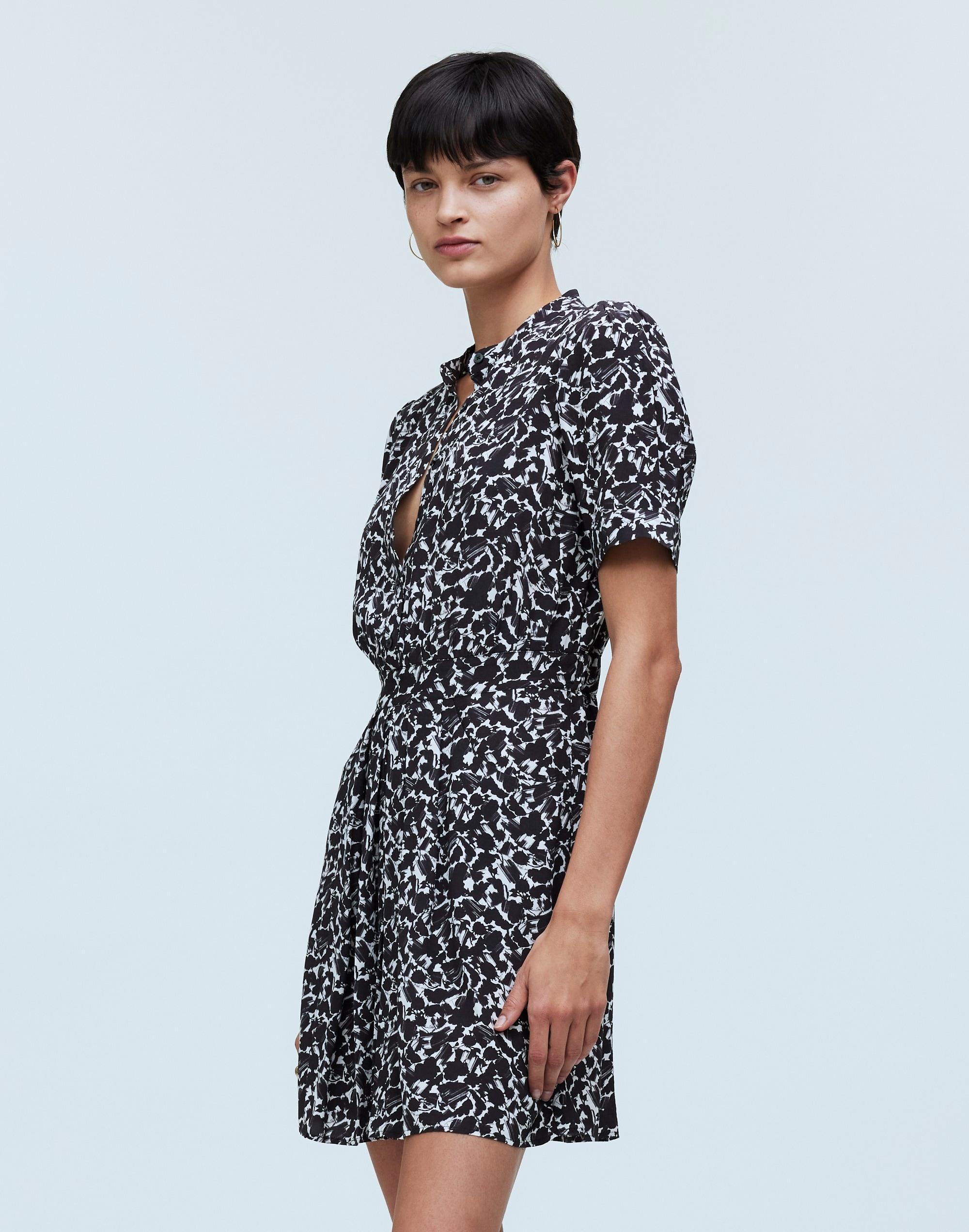 Button-Front Blouson Mini Shirtdress in Floral Crepe Product Image