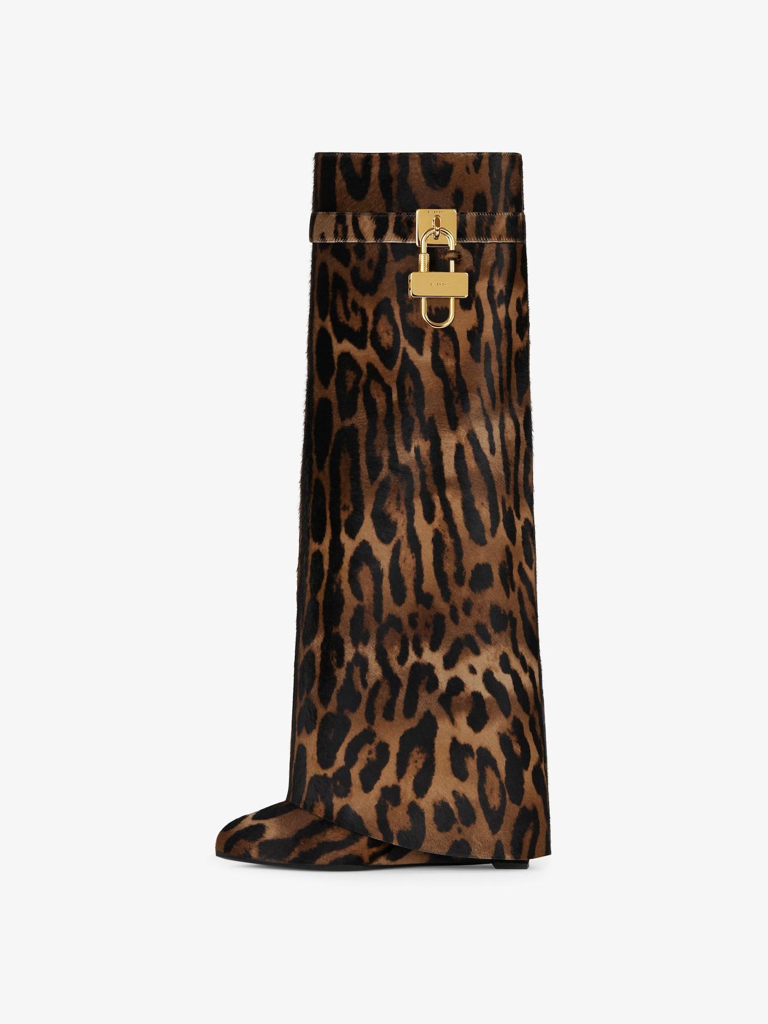 Shark Lock boots in leopard print haircalf Product Image