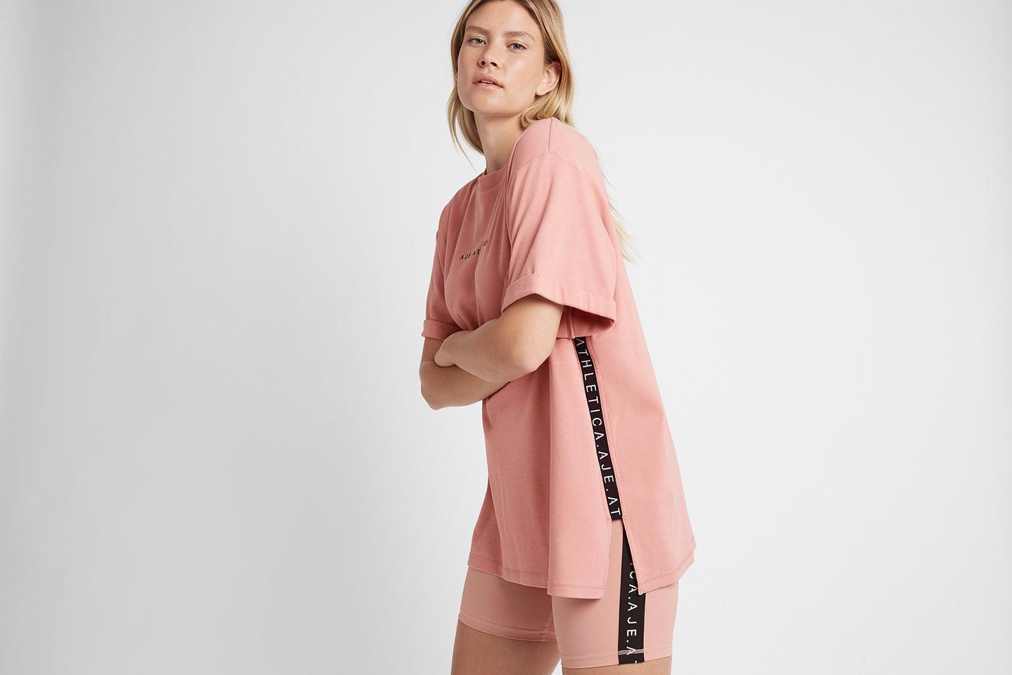 Logo T-Shirt 102 Product Image