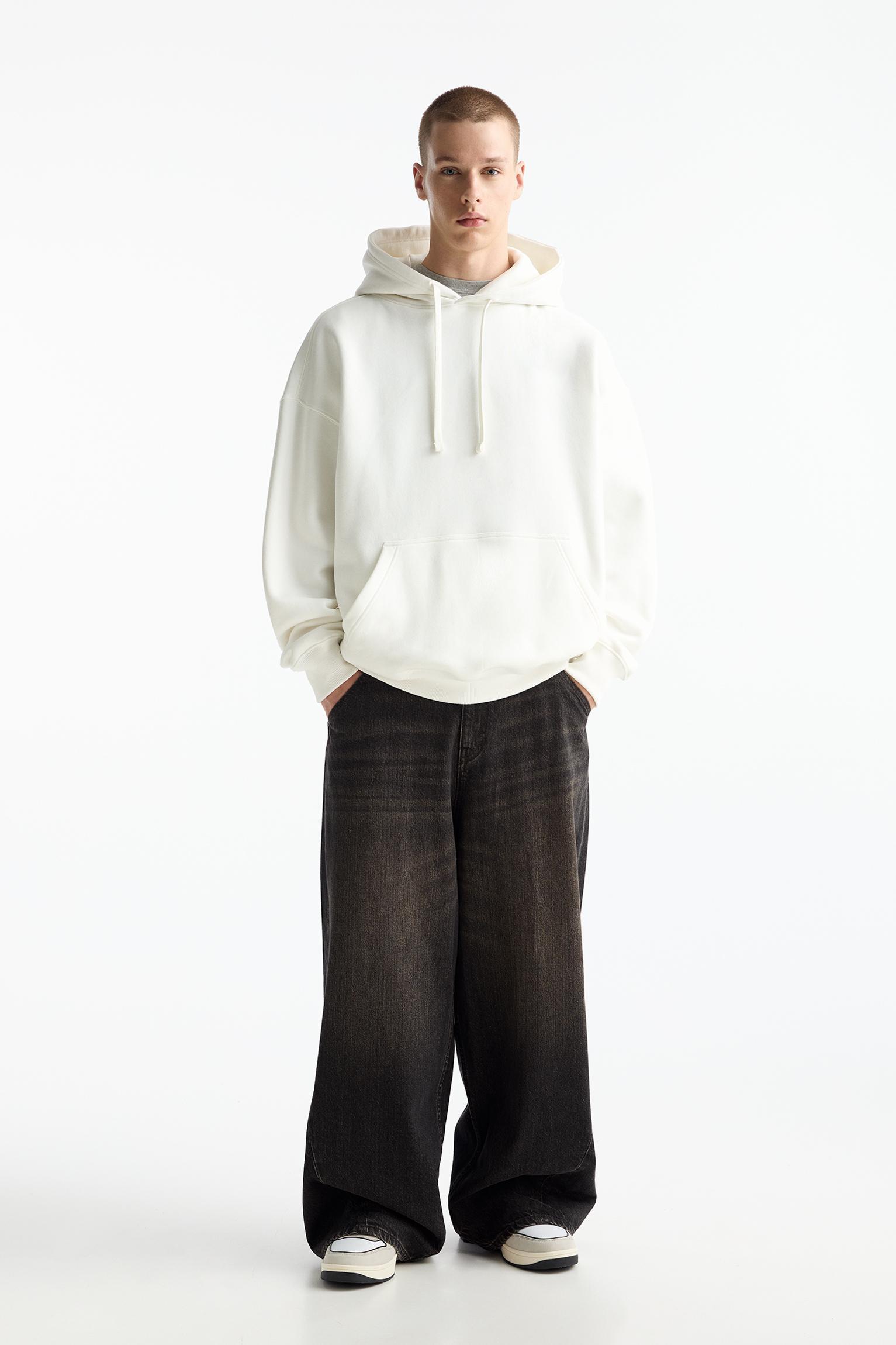 Basic hooded sweatshirt Product Image