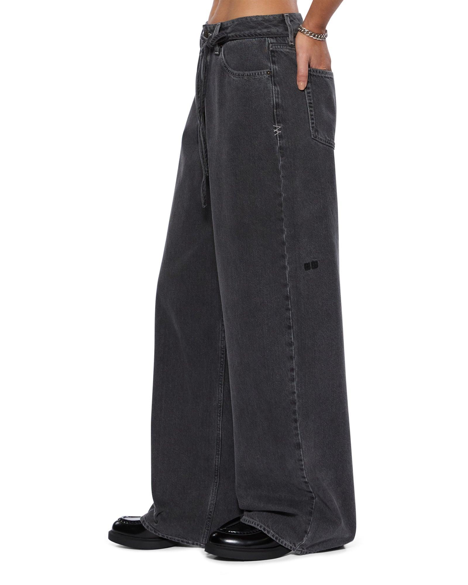 BAGGY JEAN SHADE Female Product Image