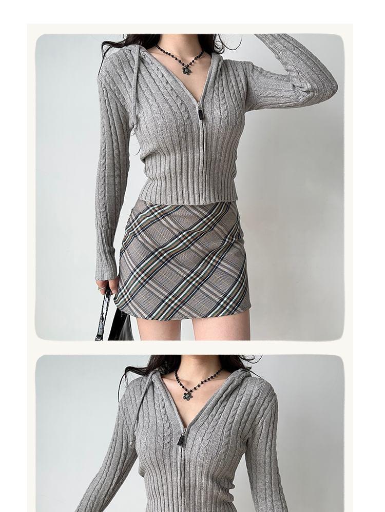 Cable Knit Zip-Up Crop Cardigan Product Image