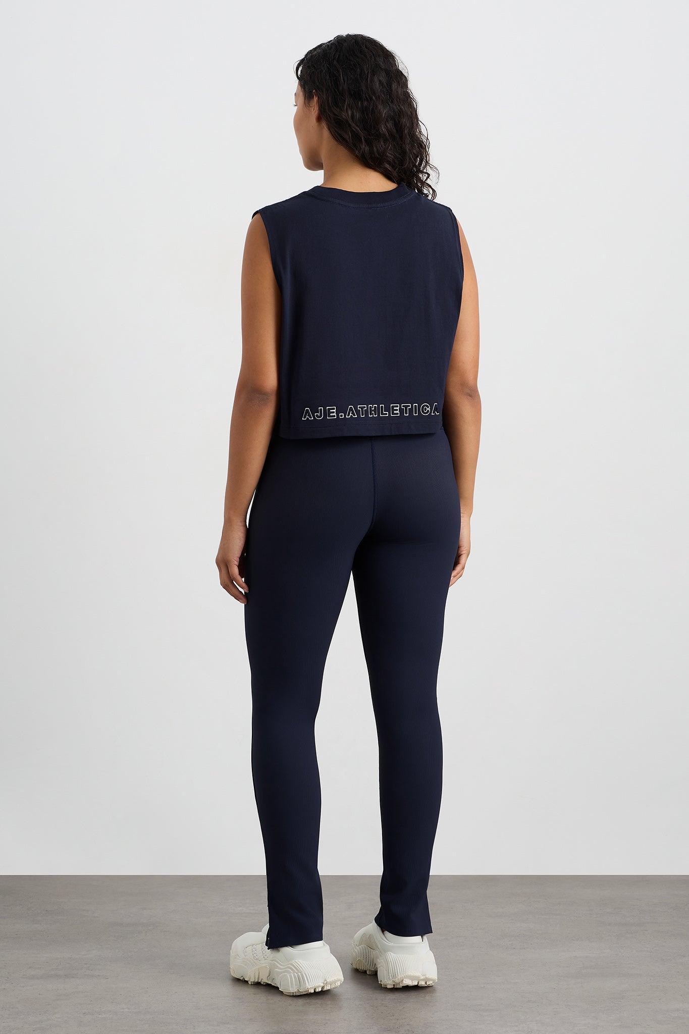 Cropped Tank 106 Product Image