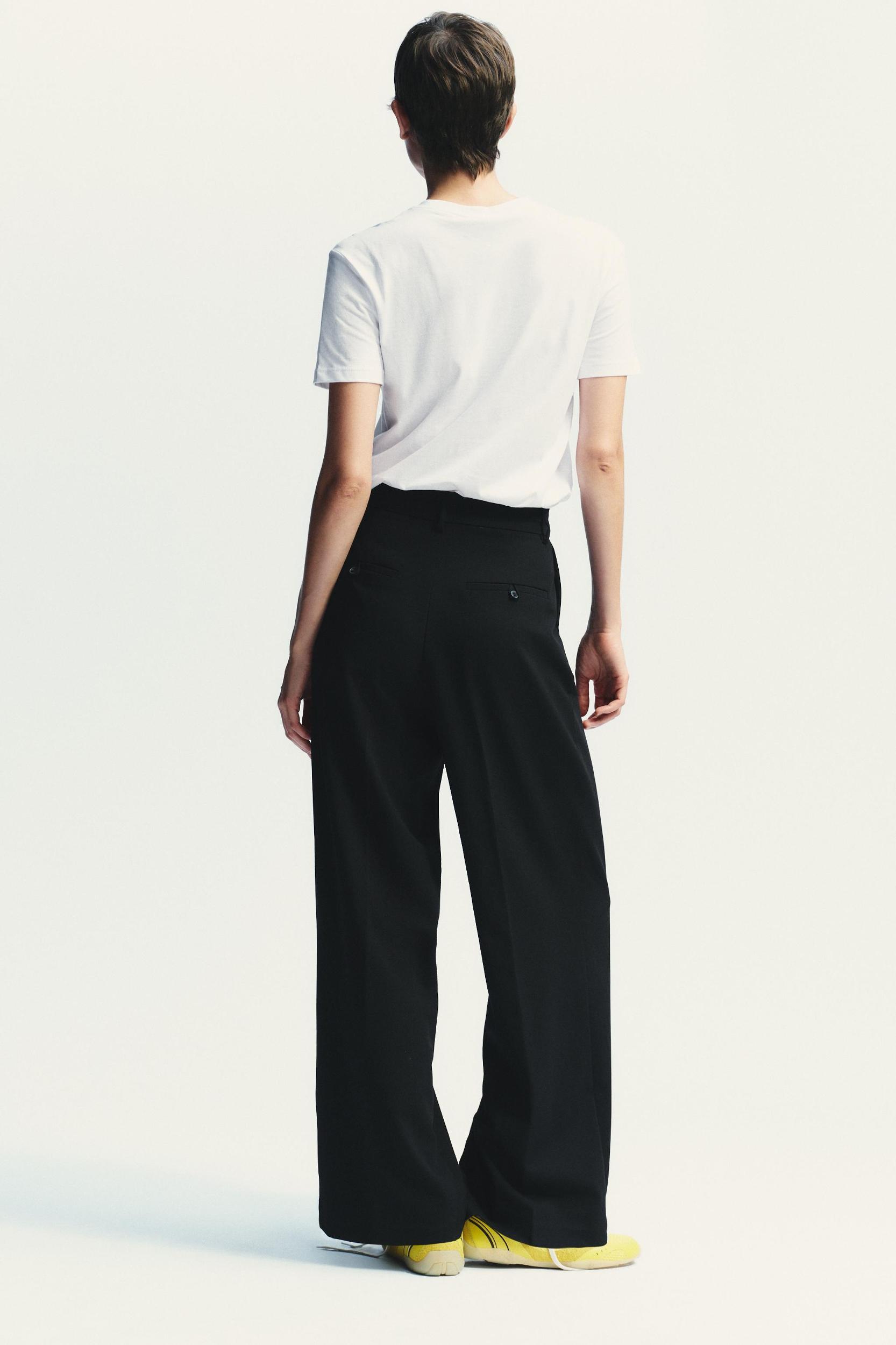 PLEATED PANTS Product Image