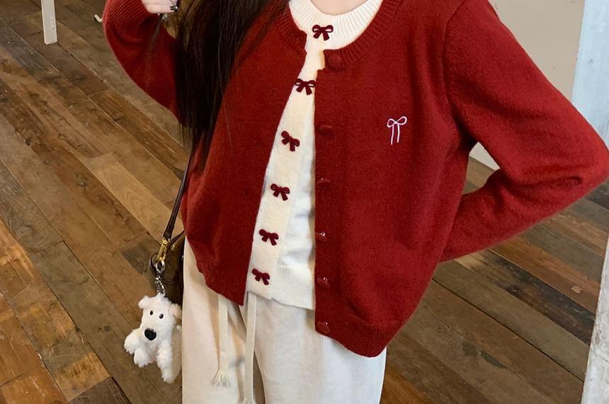 Long-Sleeve Crew Neck Mock Two-Piece Bow Embroidered Button-Up Top Product Image