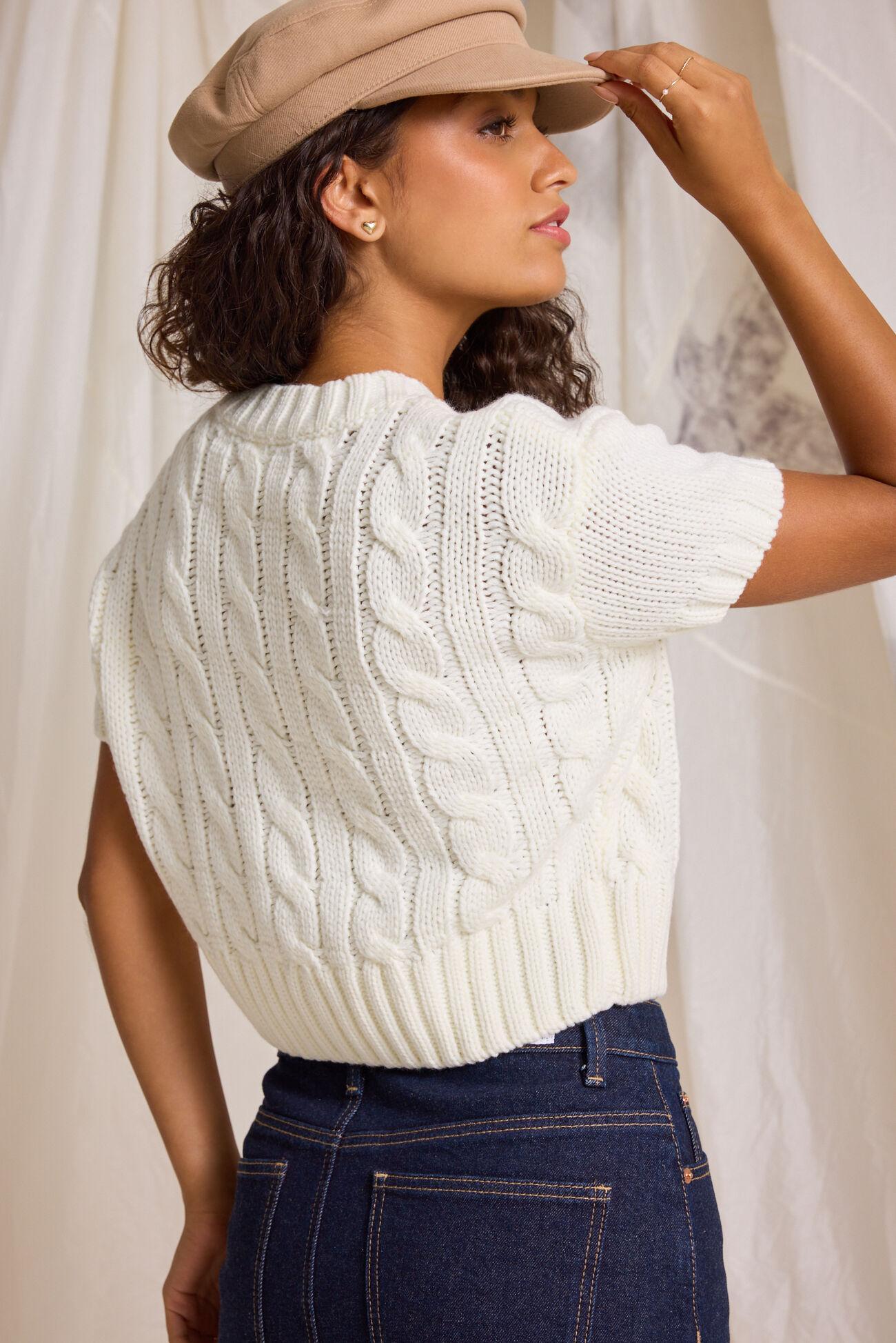 Juliet Cable Cropped Cardigan Product Image