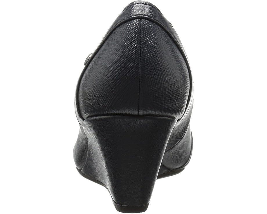 Gio Wedge Product Image