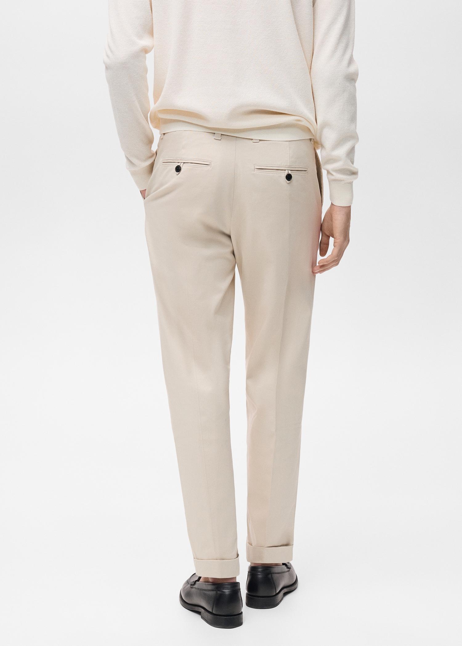 Pleated pants under cuff - Men | MANGO USA Product Image