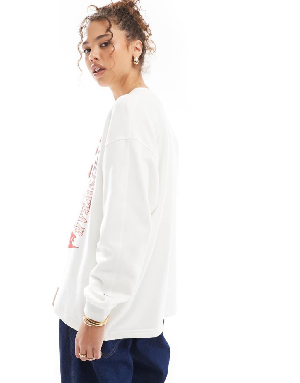 Nike Street fleece sweatshirt in cream Product Image